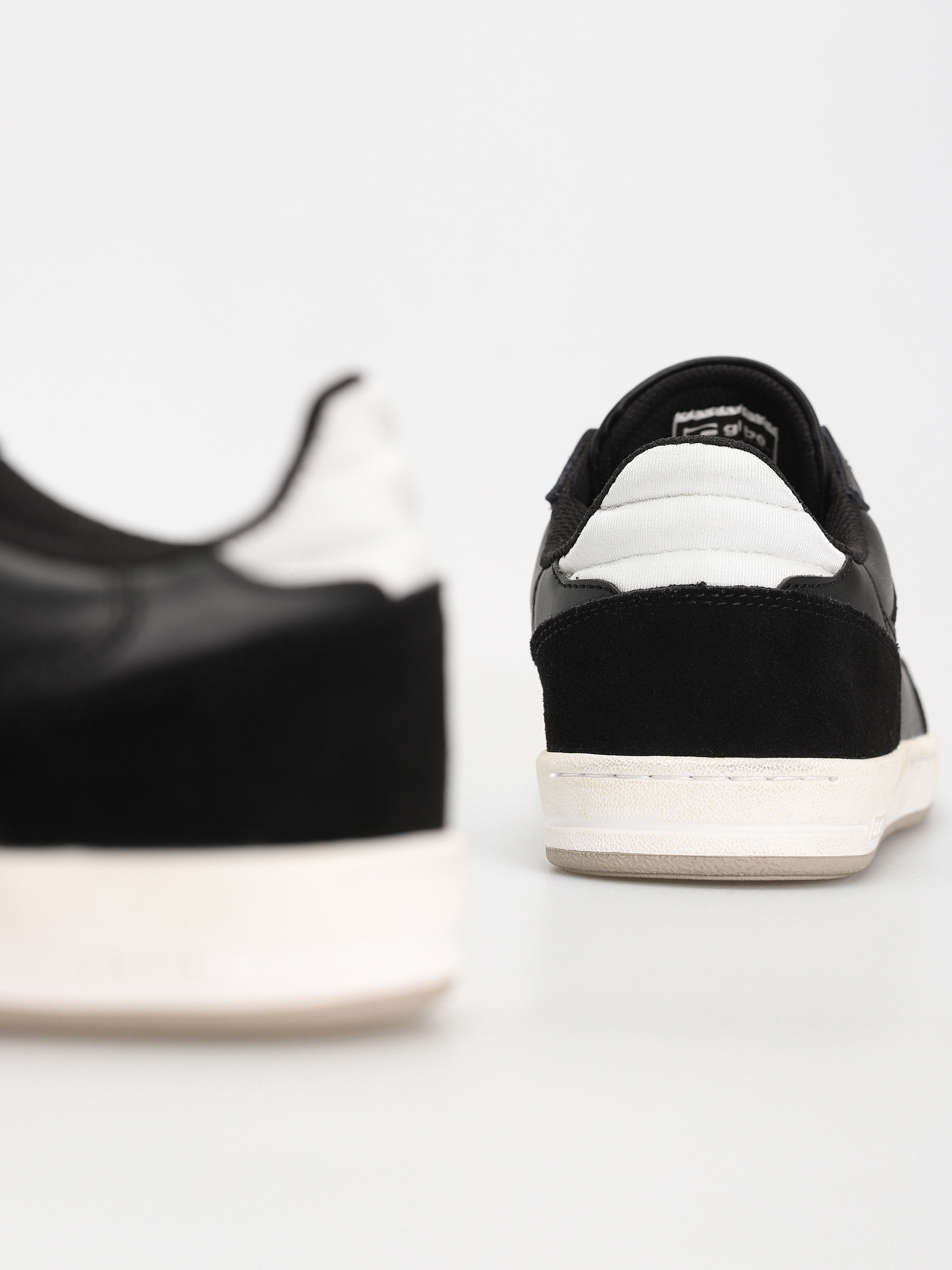 Topánky Globe Holand (black/off white)