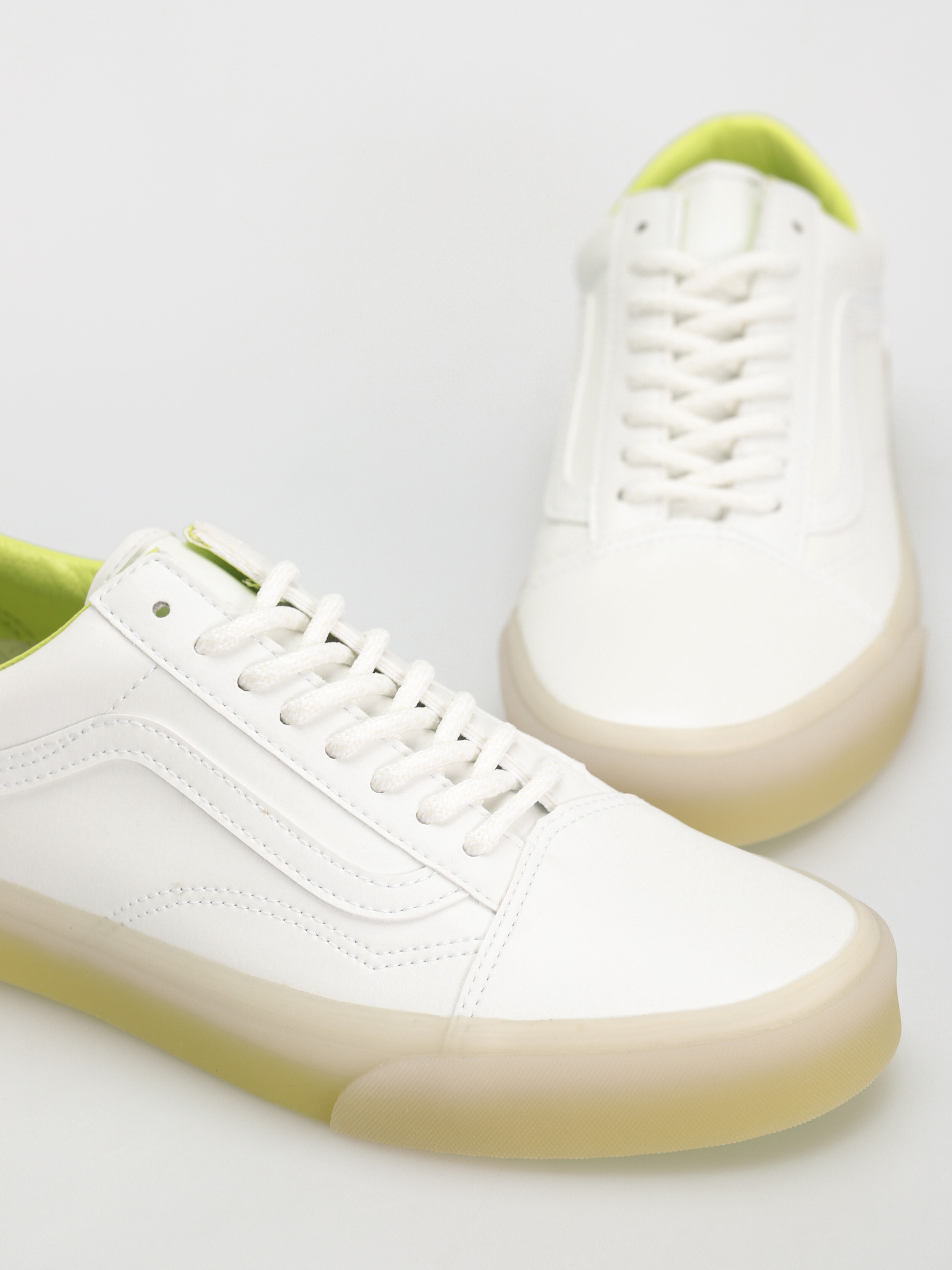 Topánky Vans Old Skool (glow to the flo' white)