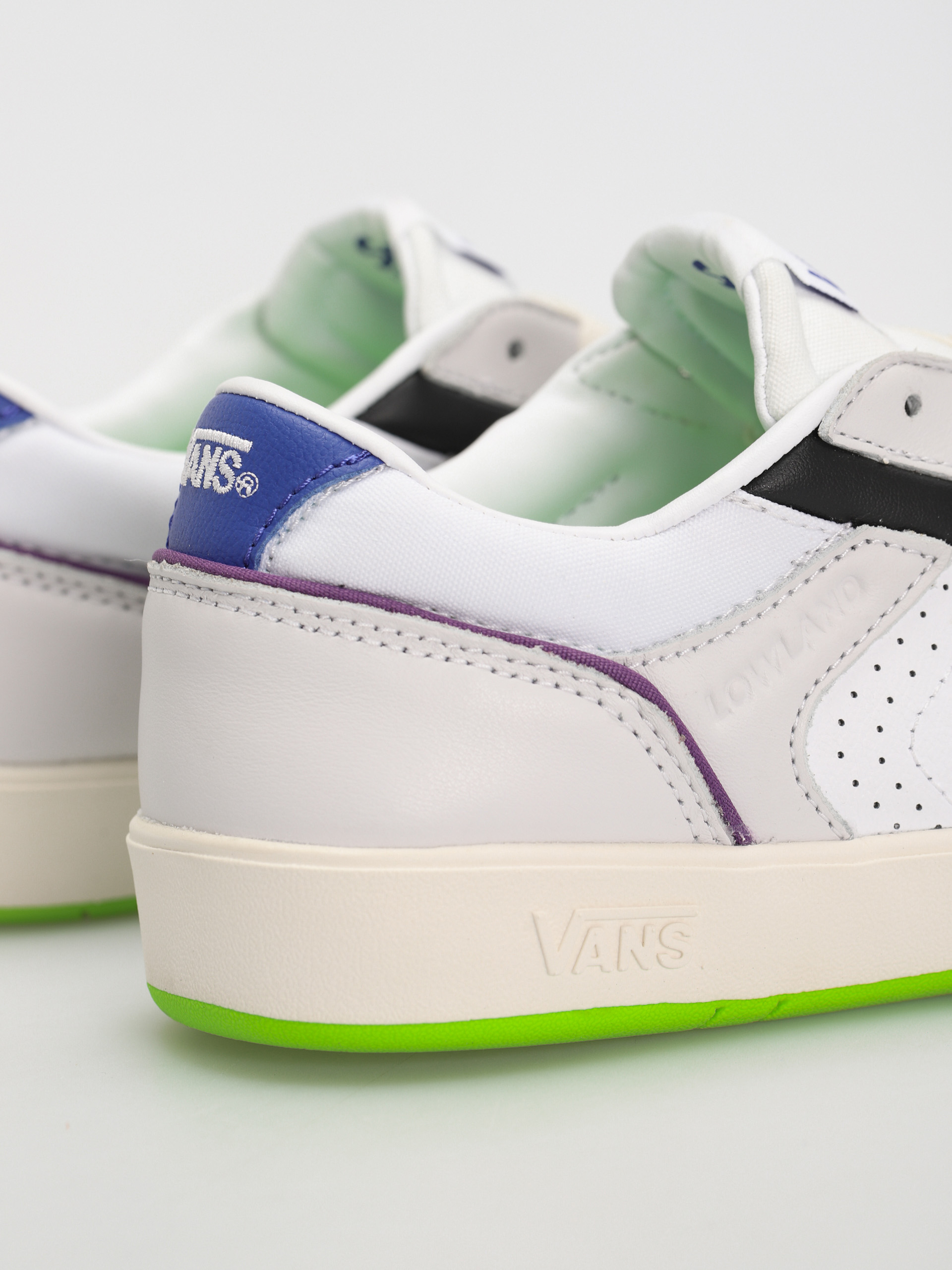 Topánky Vans Lowland Cc Jmp R (multi sport true white/multi)