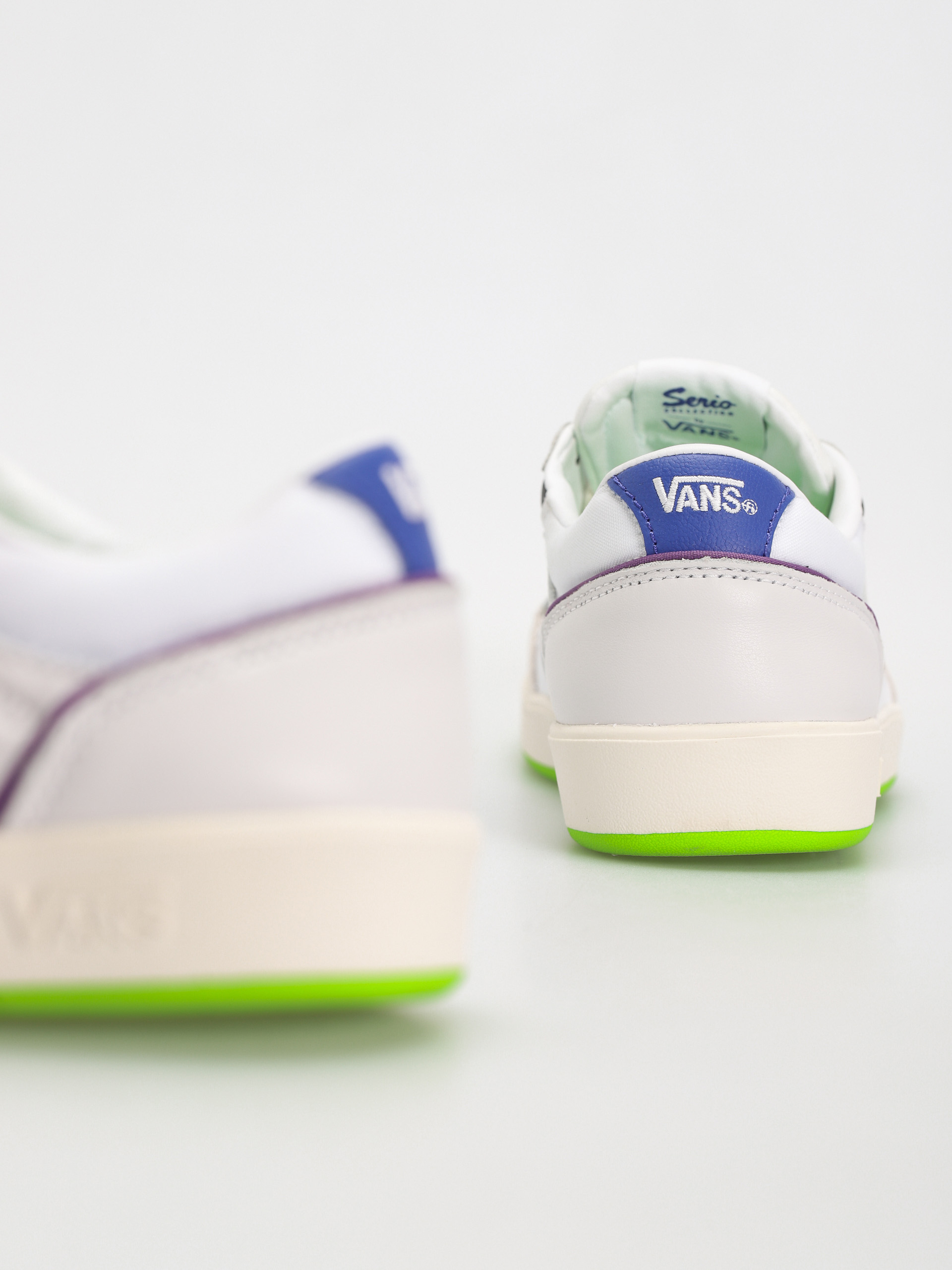 Topánky Vans Lowland Cc Jmp R (multi sport true white/multi)