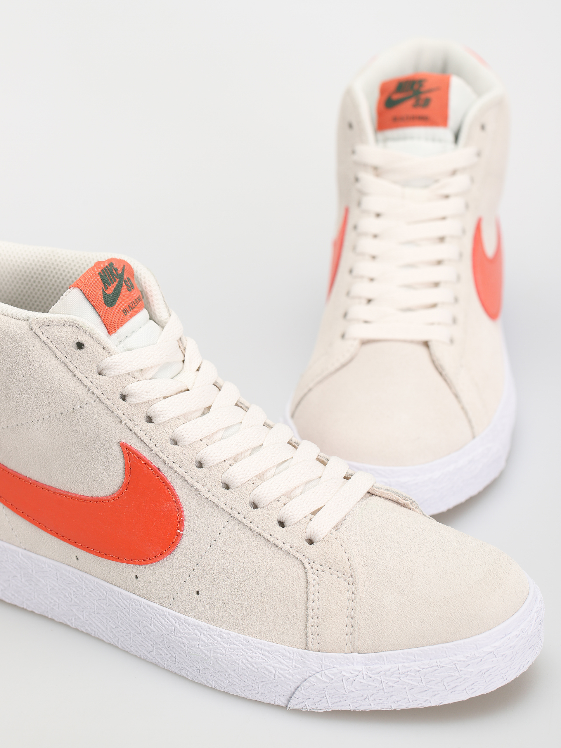 Topánky Nike SB Zoom Blazer Mid (phantom/cosmic clay white fir)