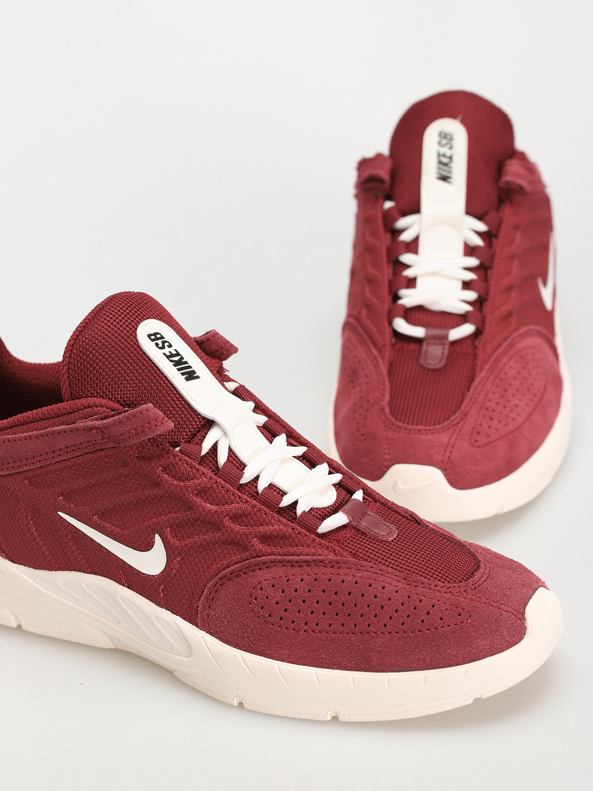 Topánky Nike SB Vertebrae (team red/sail team red sail)