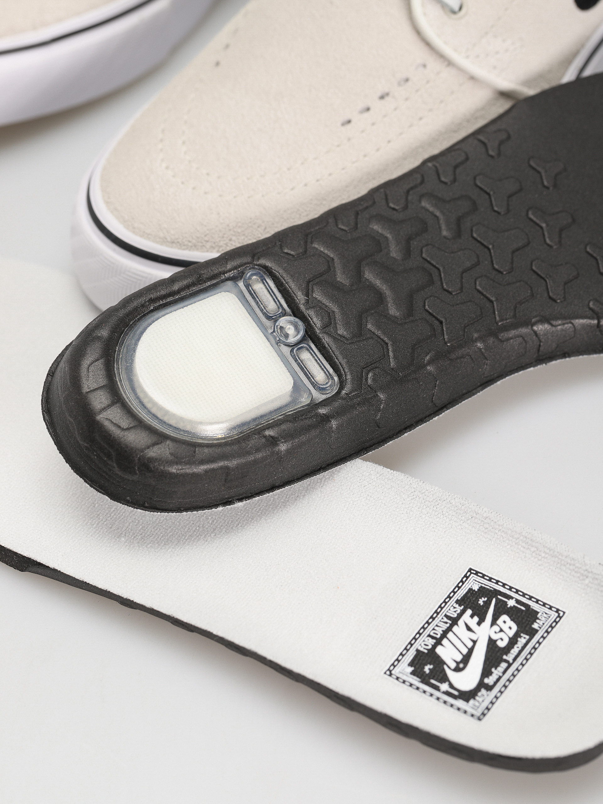 Topánky Nike SB Zoom Janoski Og+ (summit white/black summit white white)