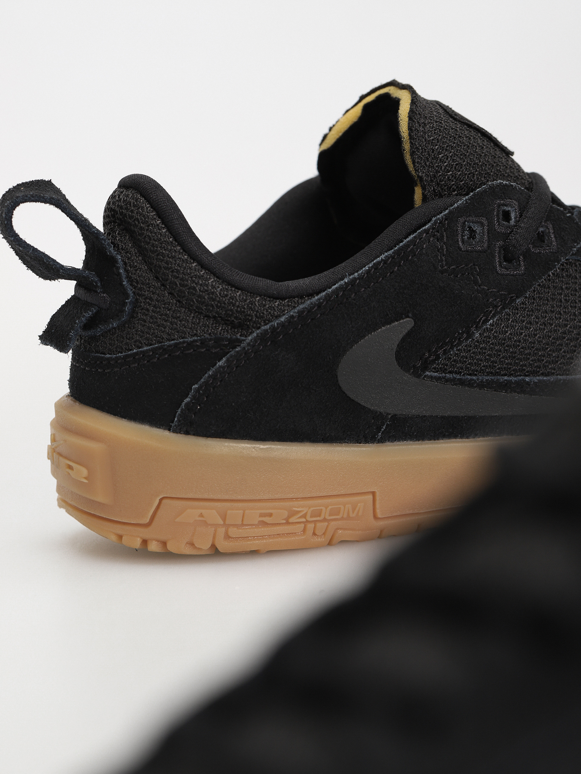 Topánky Nike SB Day One JR (black/black gum light brown white)