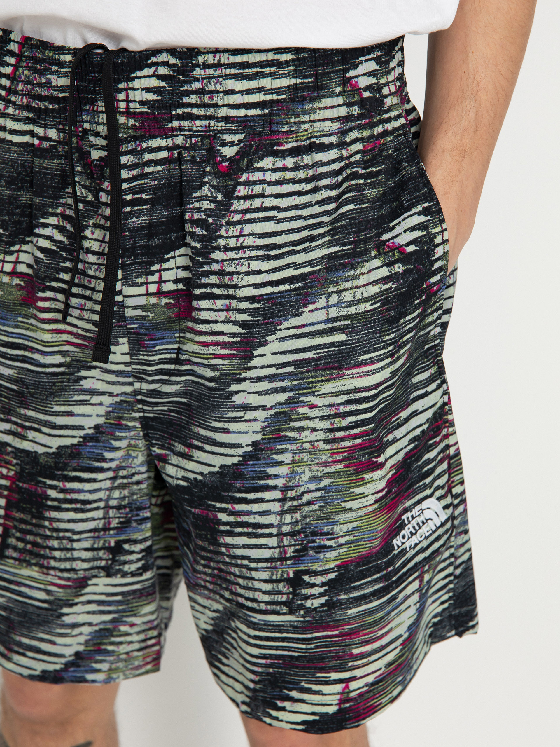 Kraťasy The North Face Tnf Easy Wind (tnf black beta flash pr)