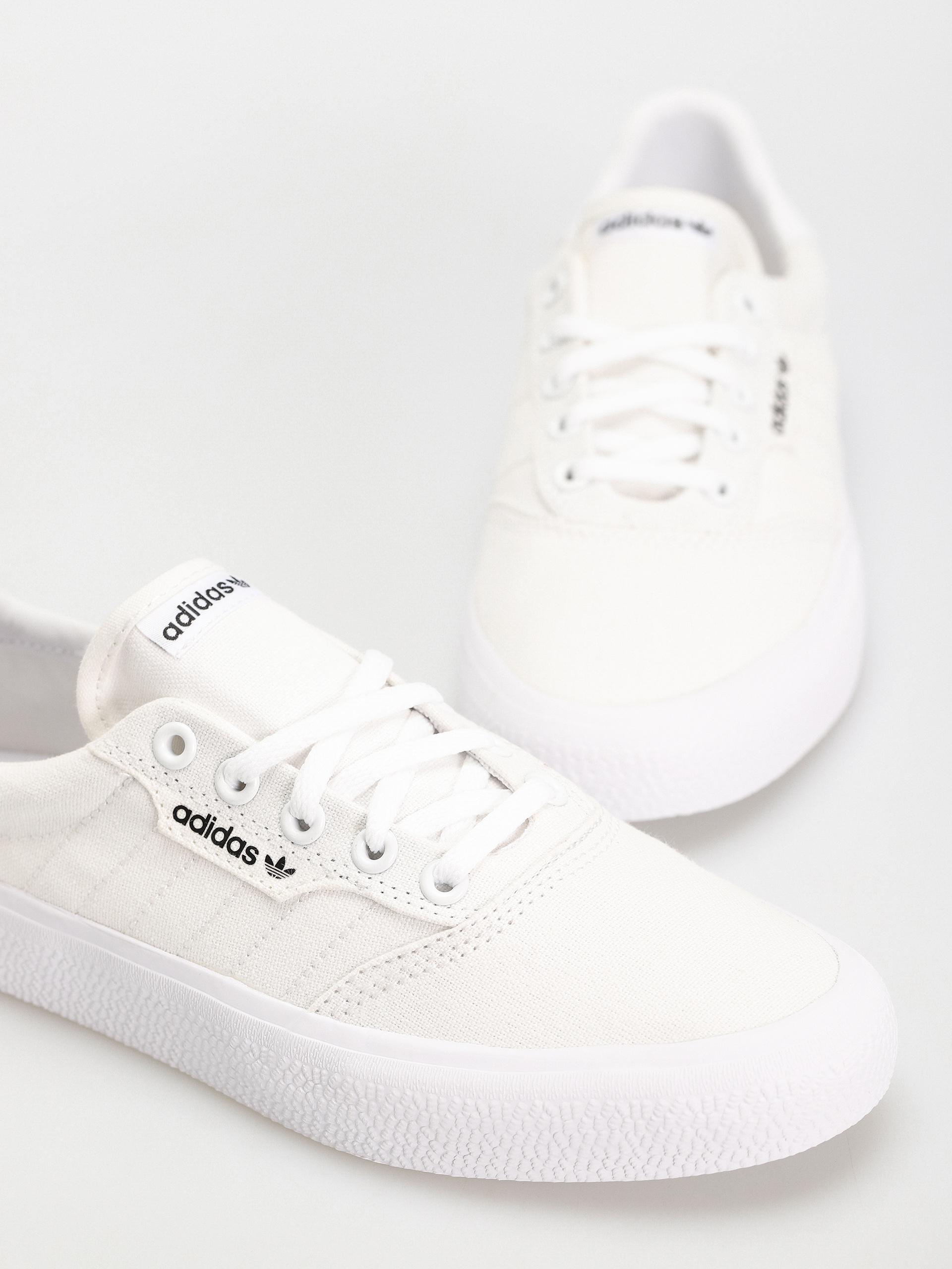 Topánky adidas 3Mc (ftwwht/ftwwht/goldmt)