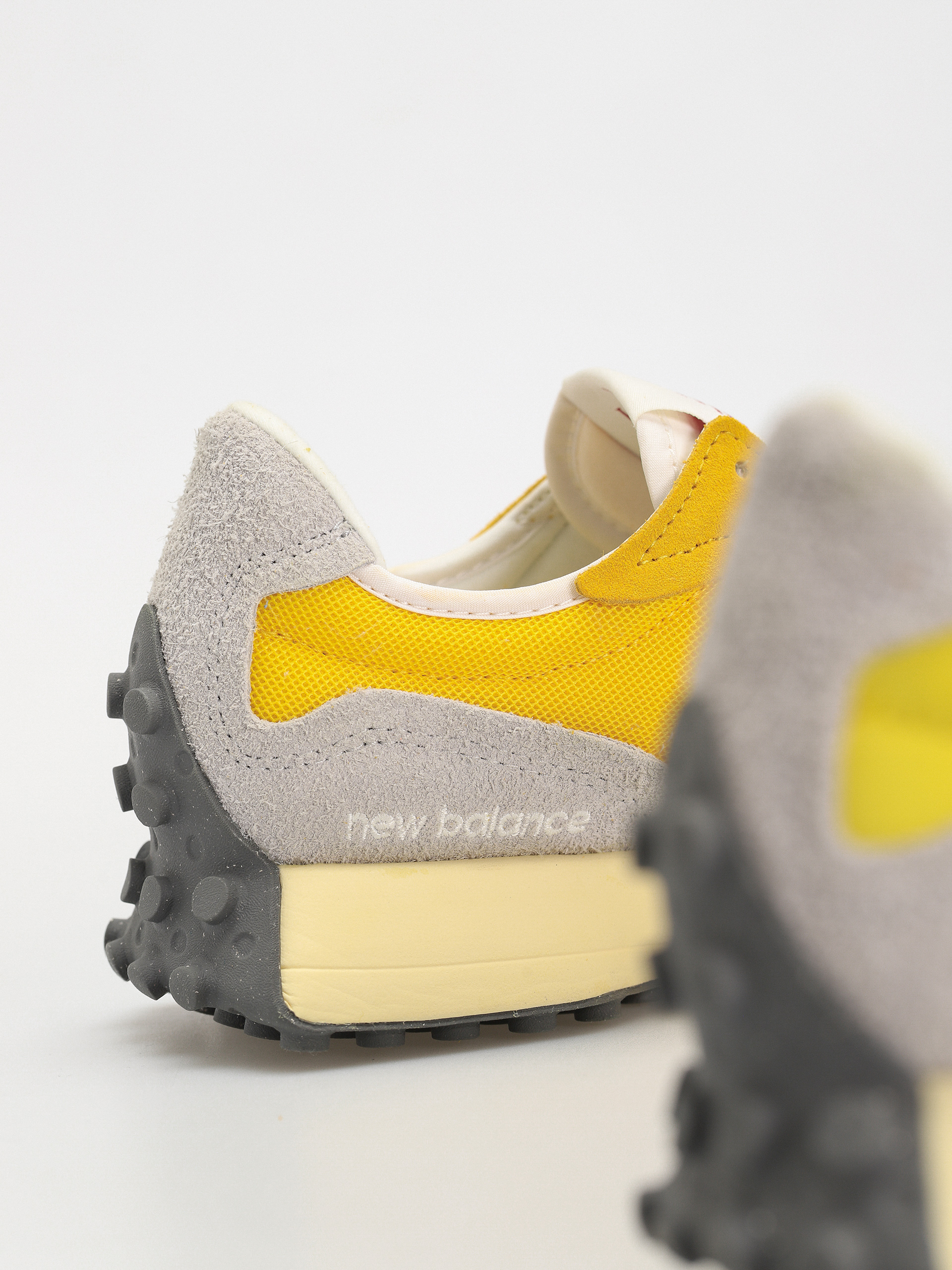 Topánky New Balance 327 (ginger lemon)