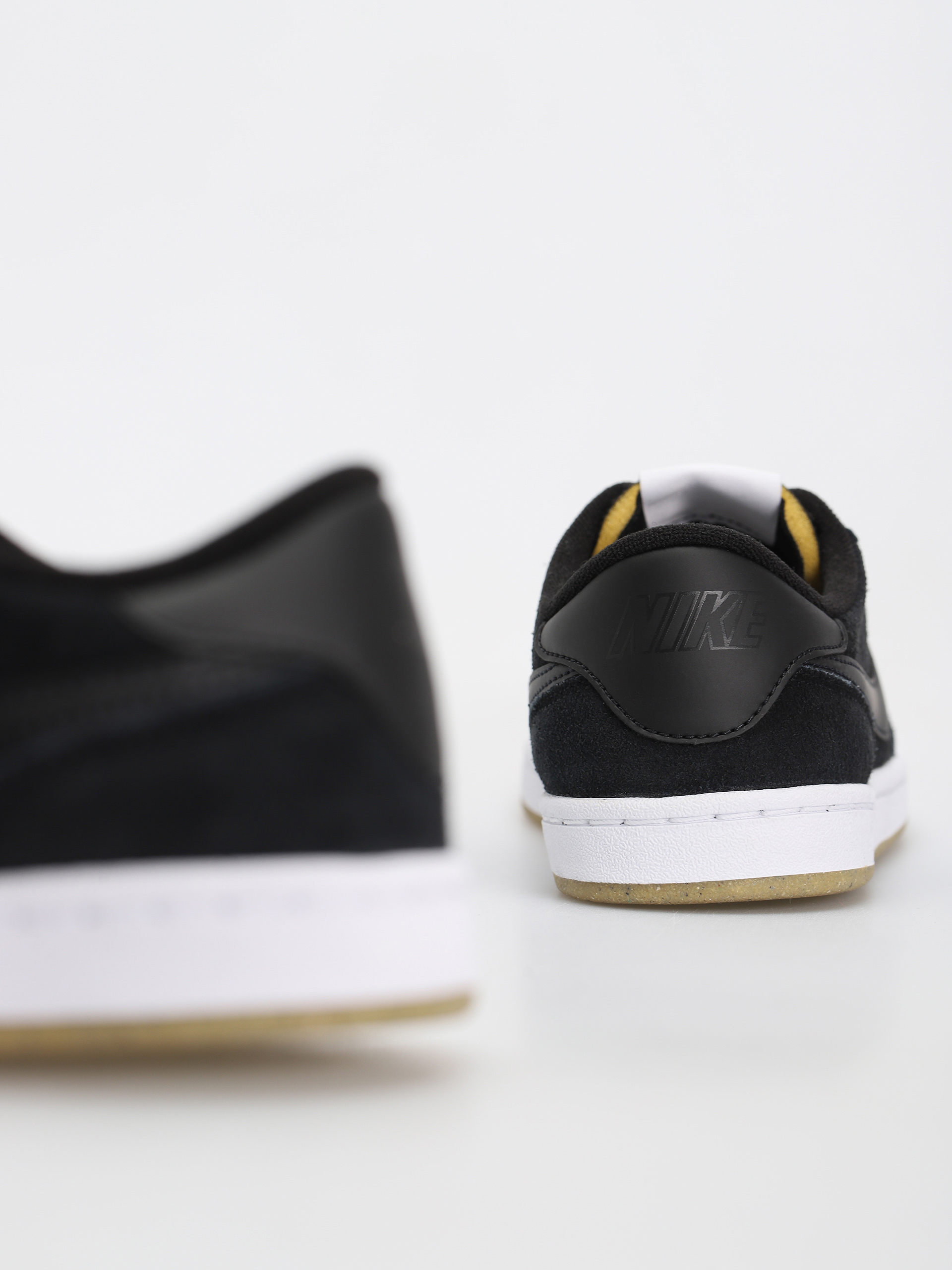 Topánky Nike SB FC Classic (black/black white vivid orange)