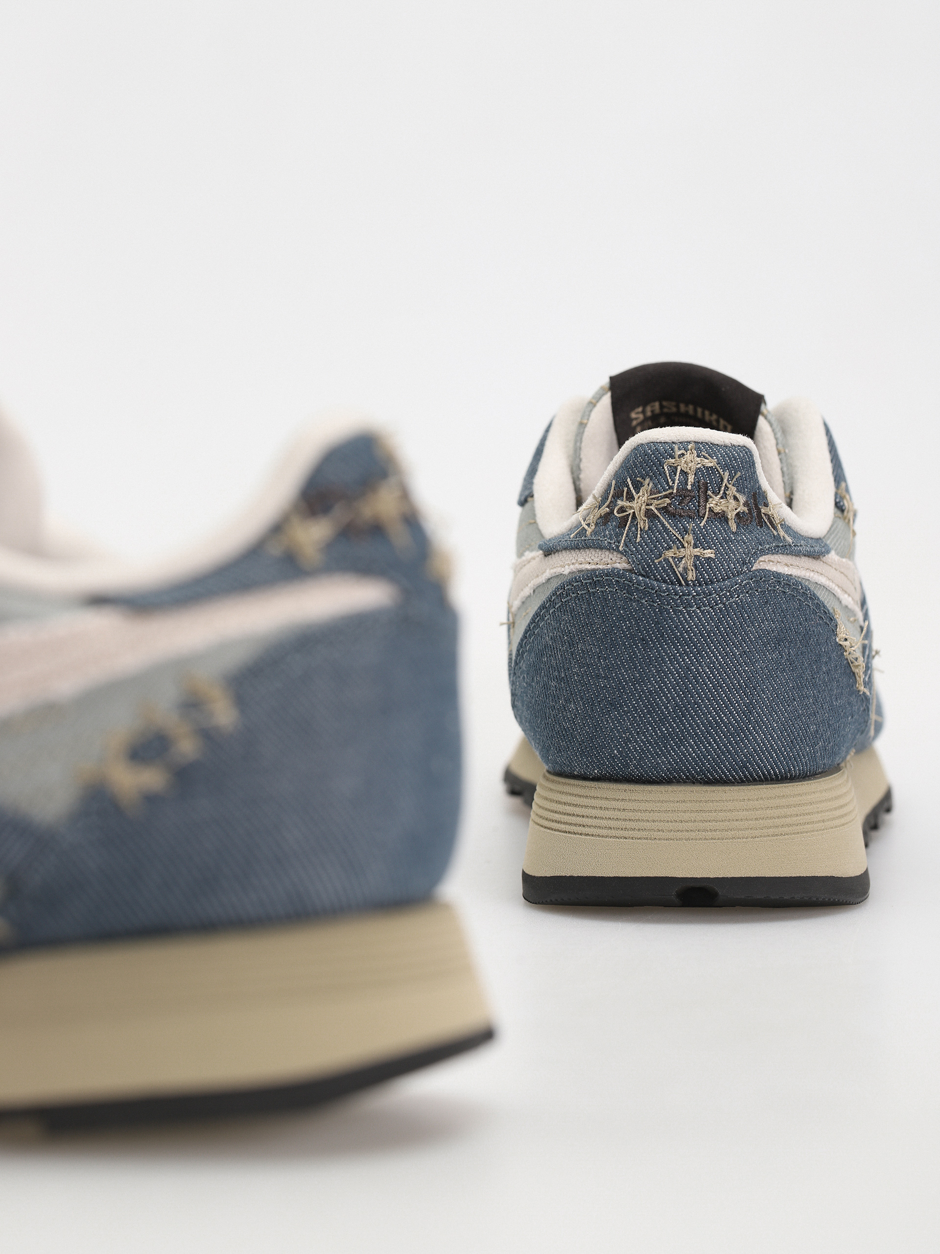 Topánky Reebok Classic Leather (hoopsblue/astralgry/nightblk)