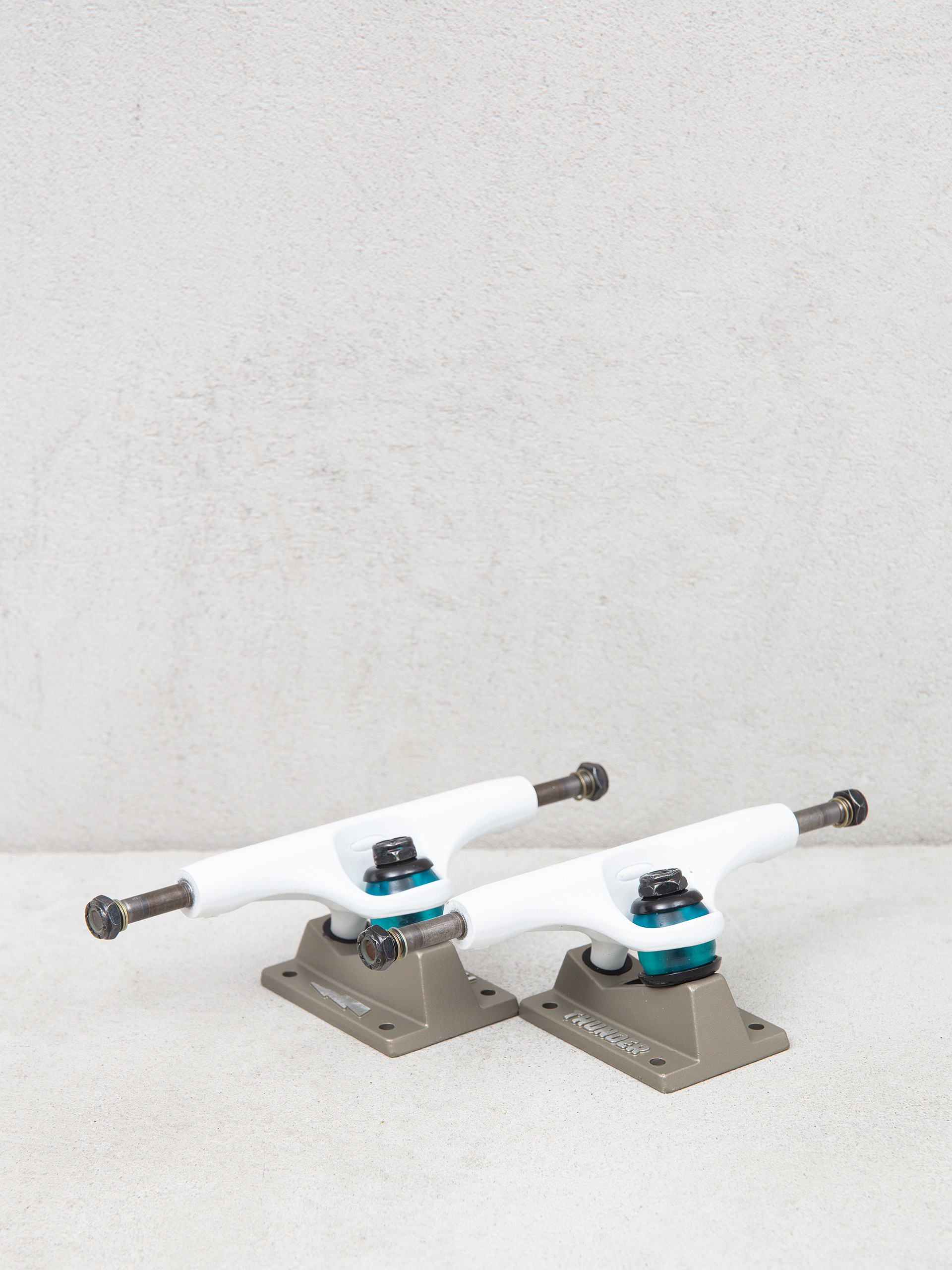 Trucky Thunder Jake A Airstrike Pro (white)