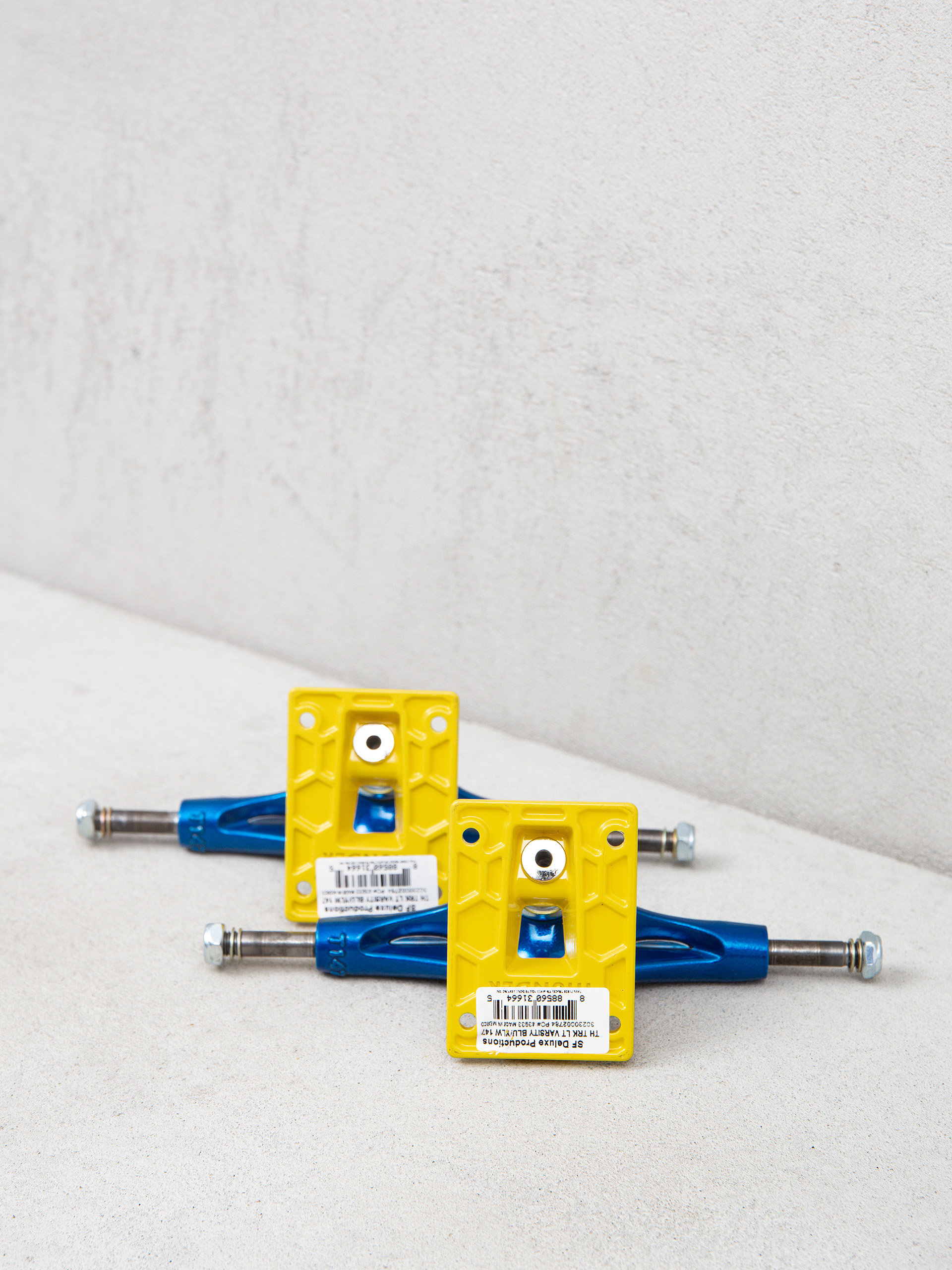 Trucky Thunder Varsity Lights (blue/yellow)