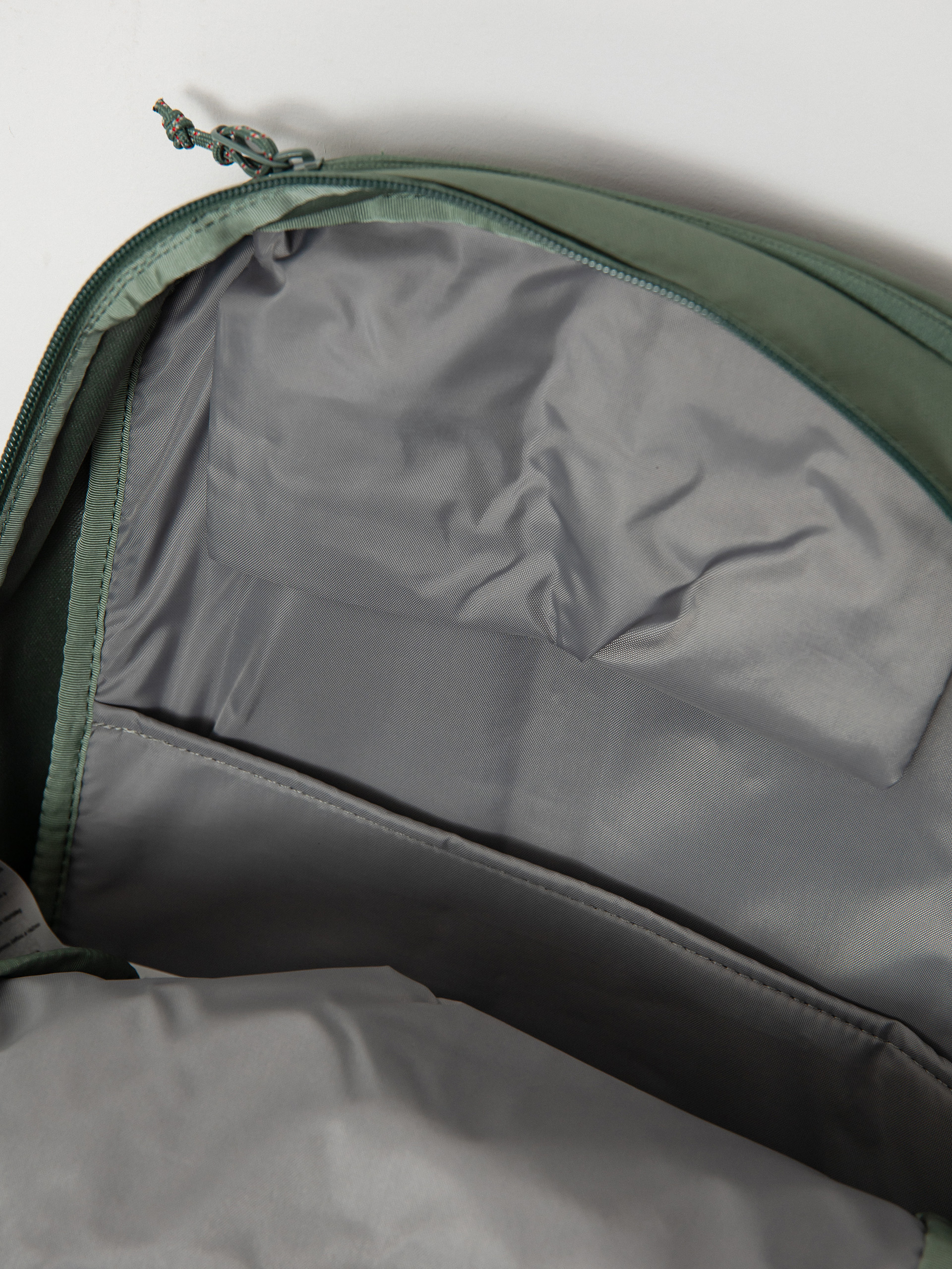 Batoh Fjallraven Skule 28 (patina green)