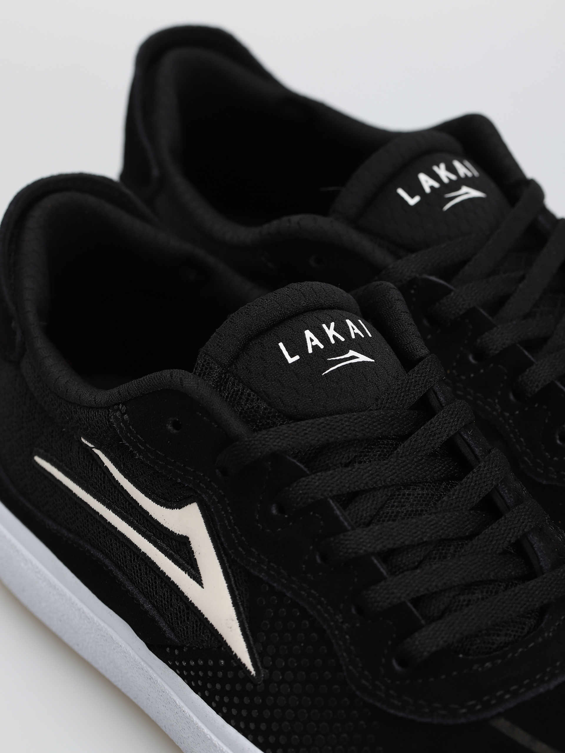 Topánky Lakai Essex (black suede)