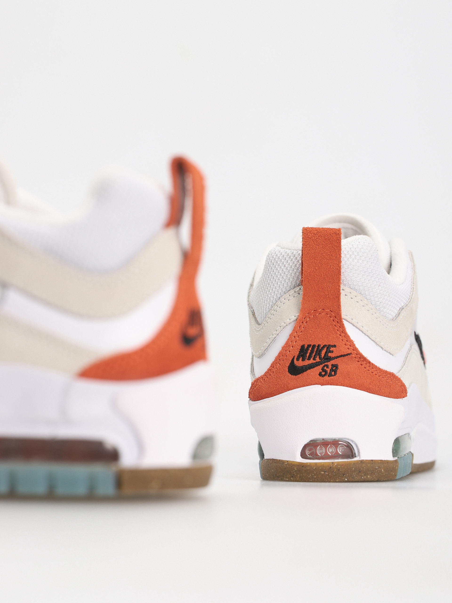 Topánky Nike SB Ishod 2 (white/orange summit white black)