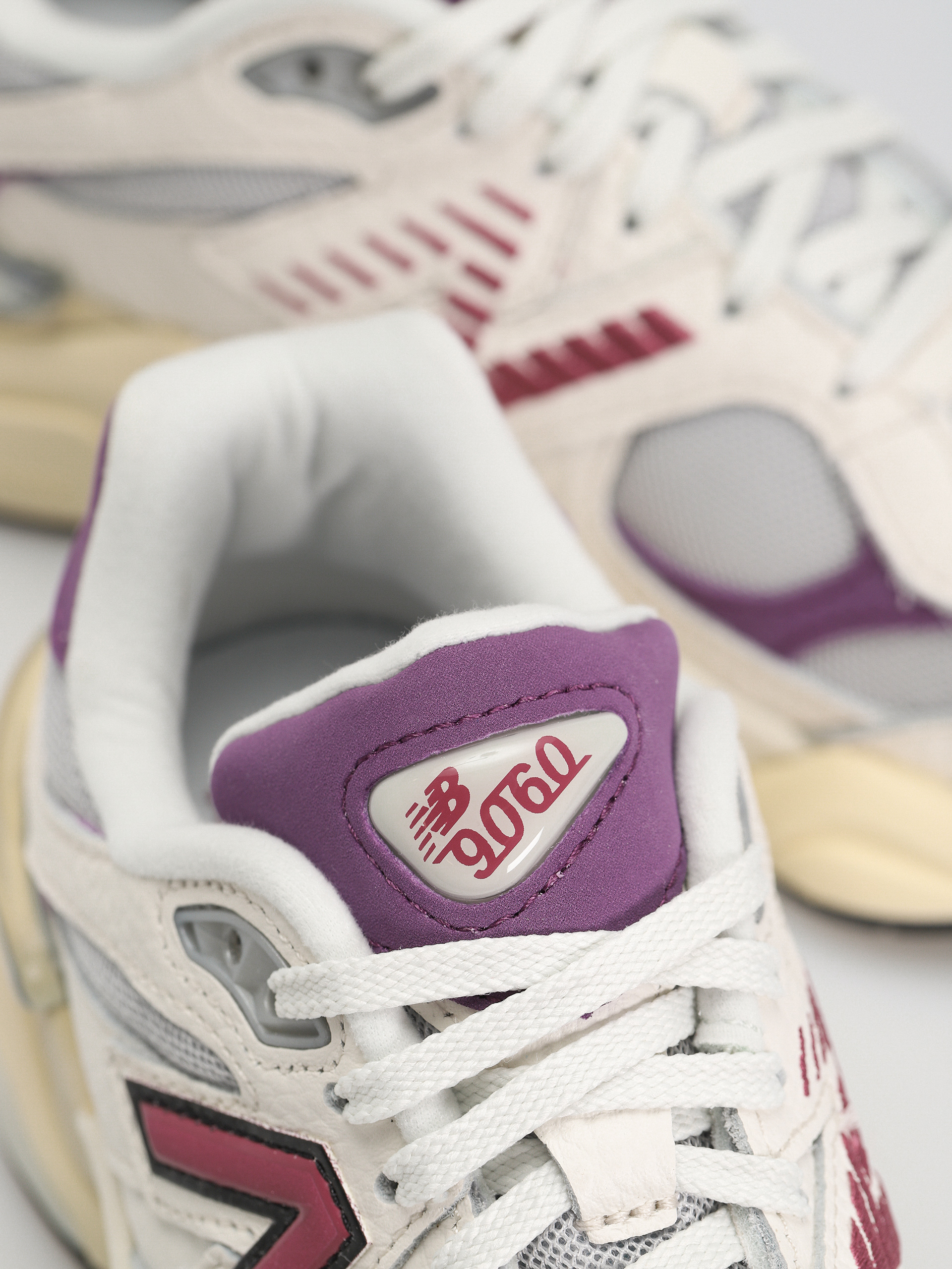 Topánky New Balance 9060 (sea salt purple)