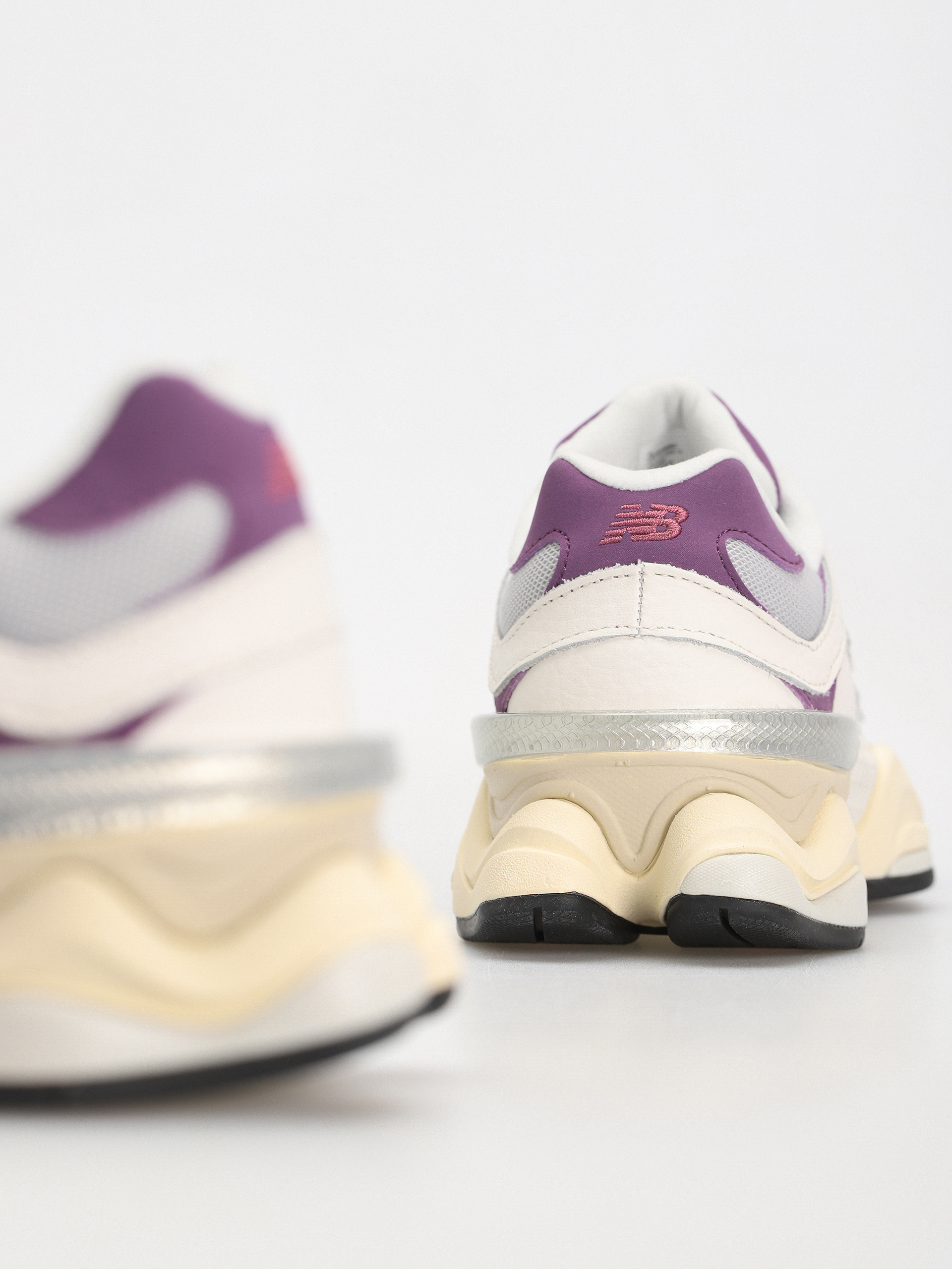 Topánky New Balance 9060 (sea salt purple)