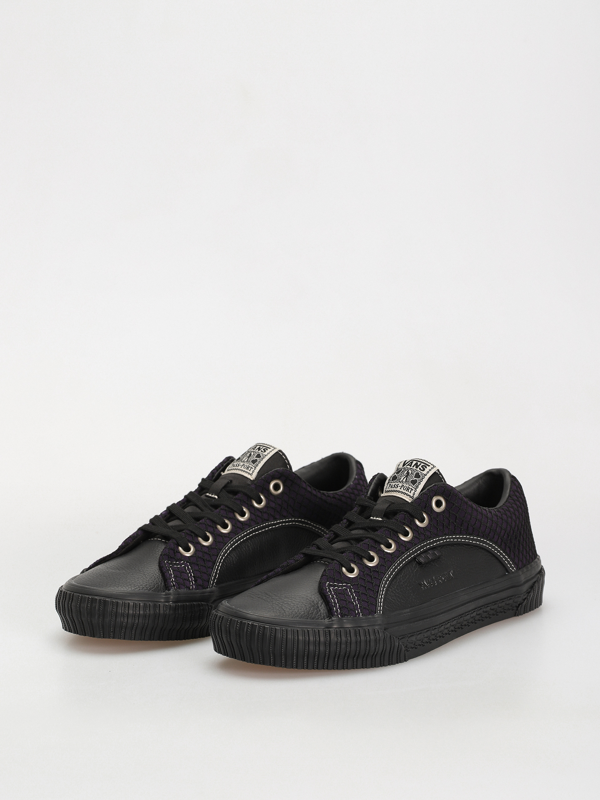 Topánky Vans X Pass Port Skate Lampin (pass-port black/purple)