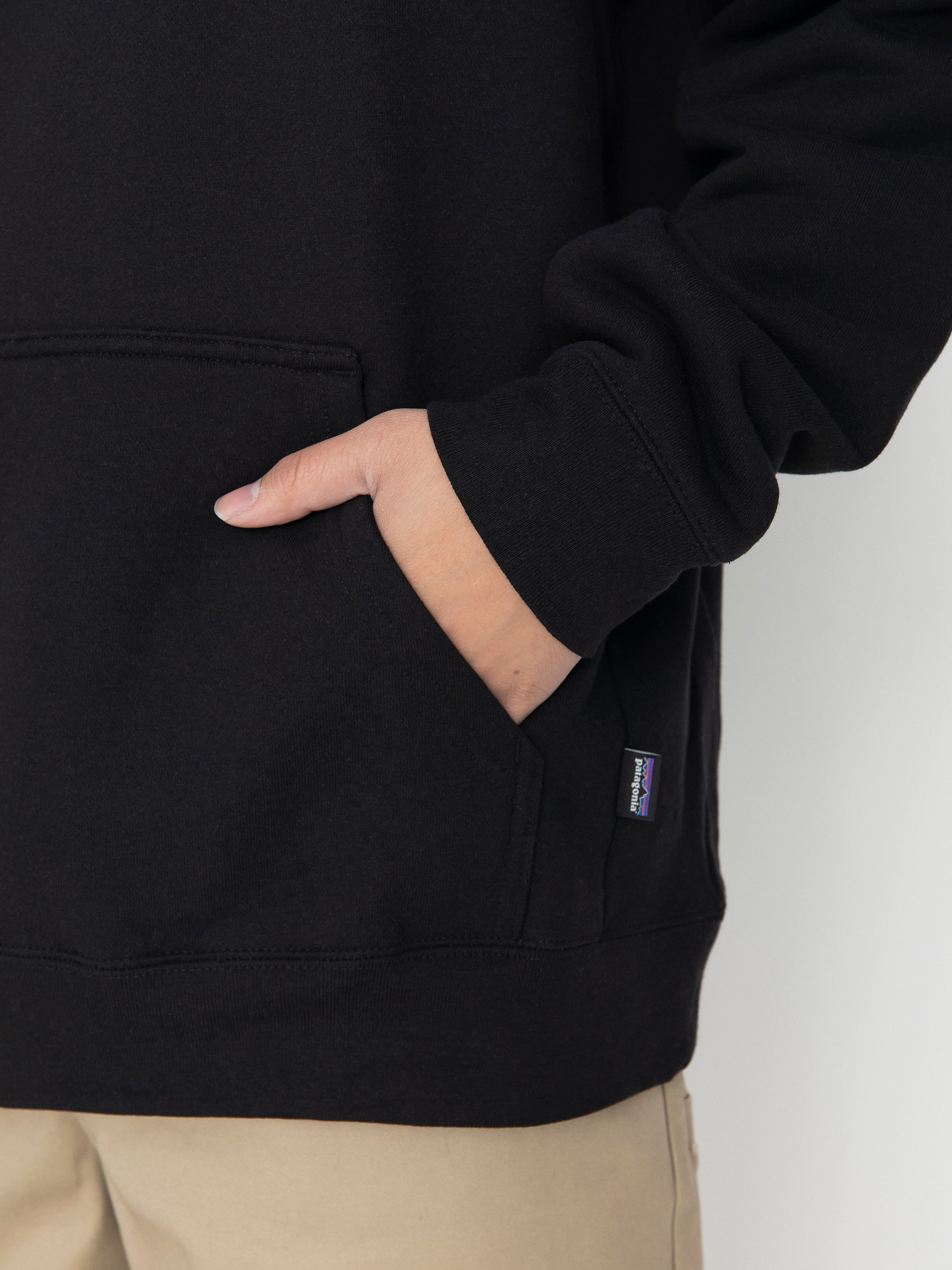 Mikina s kapucňou Patagonia P-6 Logo Uprisal HD (black)