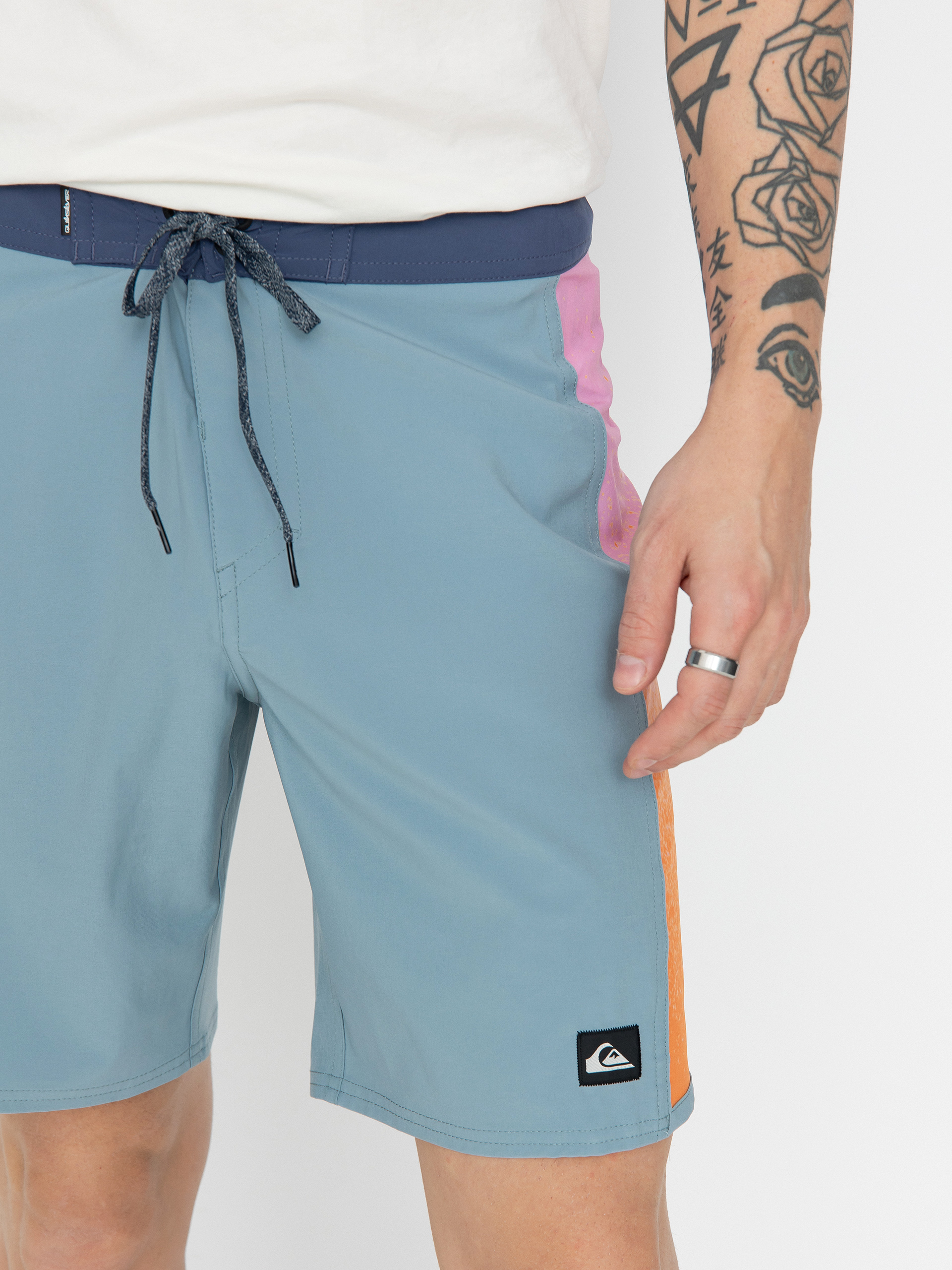 Plážové kraťasy Quiksilver Surfsilk Arch 19 (cadet gray)
