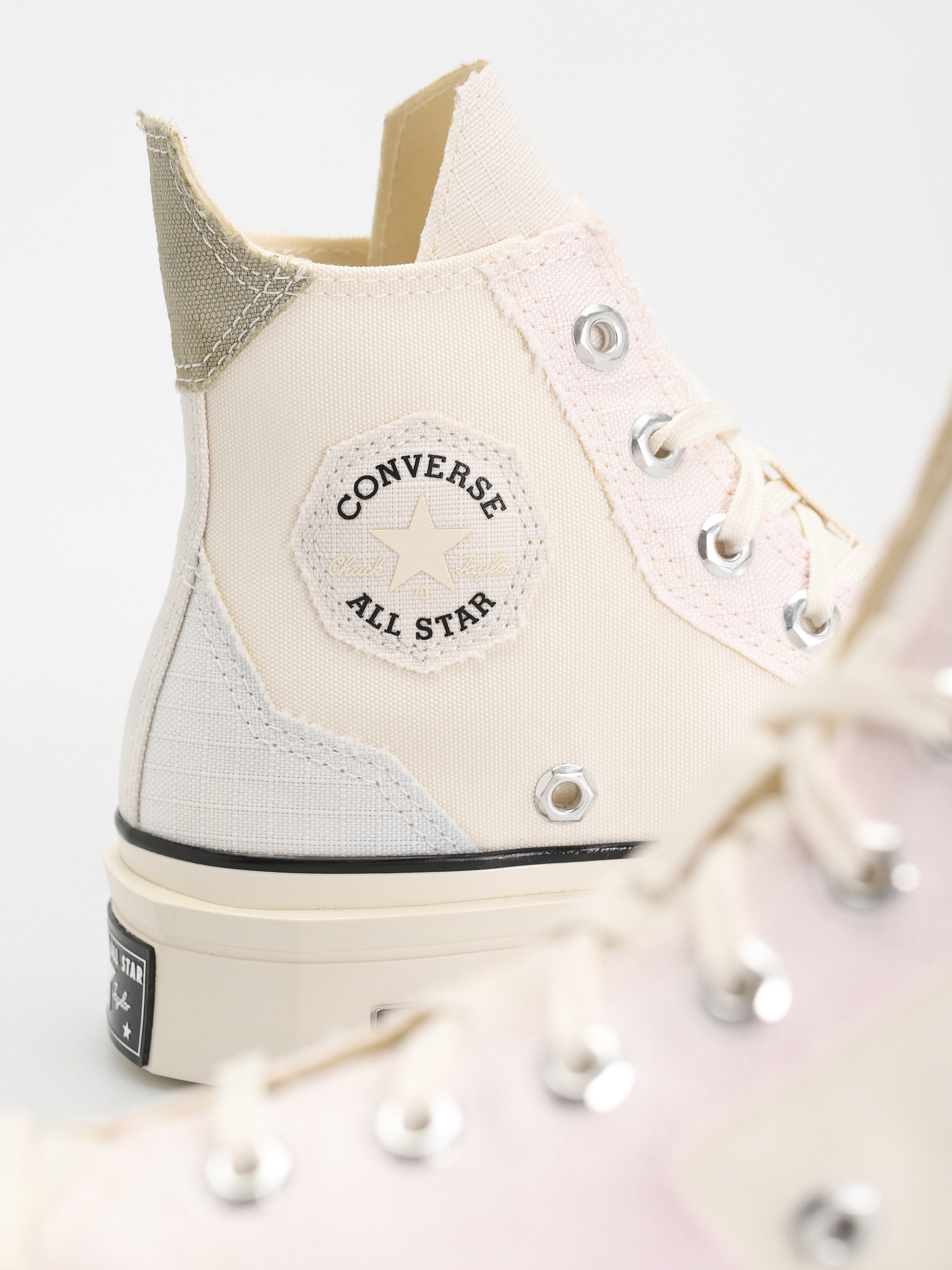 Tenisky Converse Chuck 70 De Luxe Squared Hi (lilac)