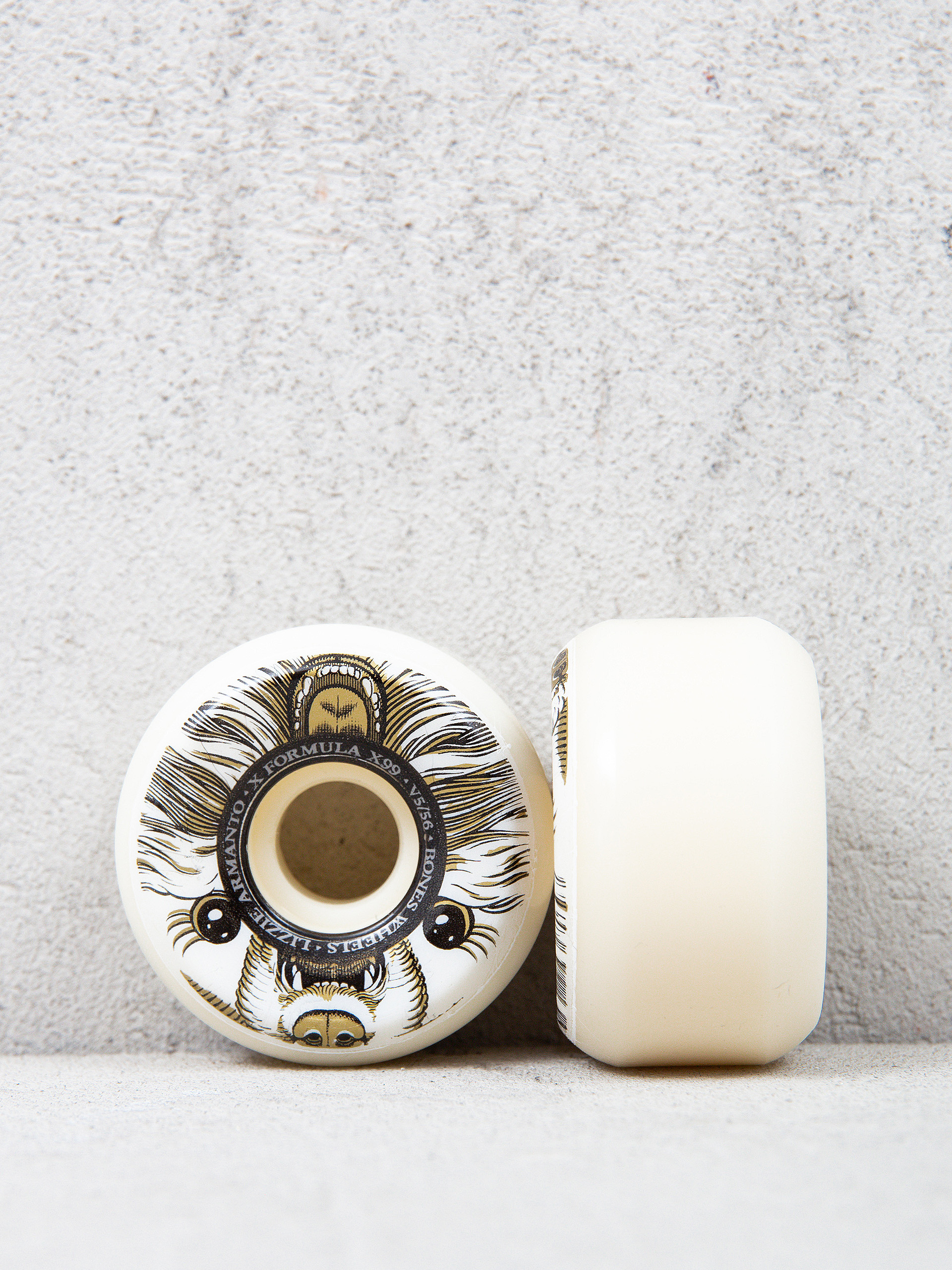 Kolieska Bones X Formula Armanto Alma Mutter V5 Sidecut 99A (white/gold/black)