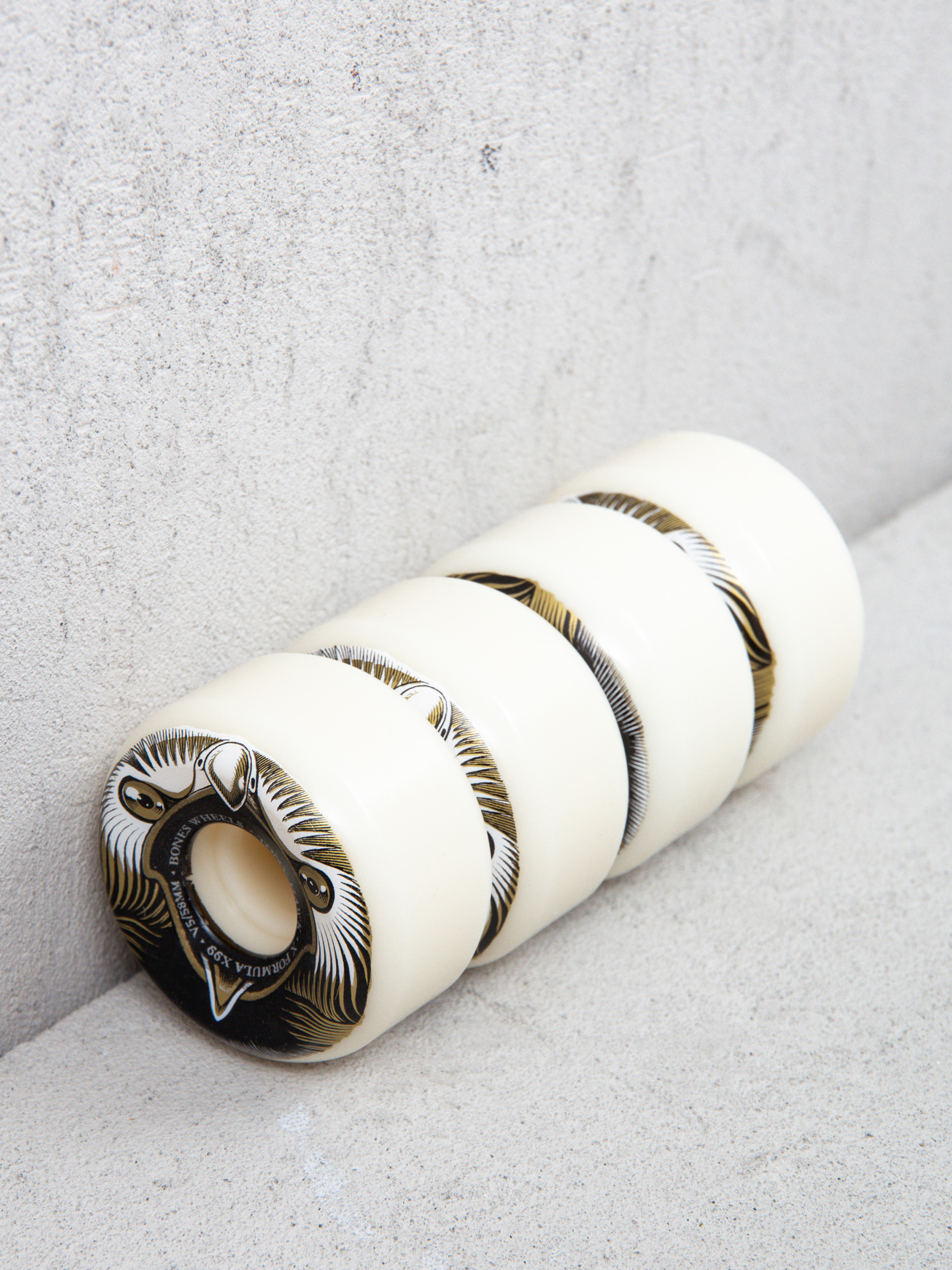 Kolieska Bones X Formula Hawk Beak & Destroy V5 Sidecut 99A (natural/black/gold)