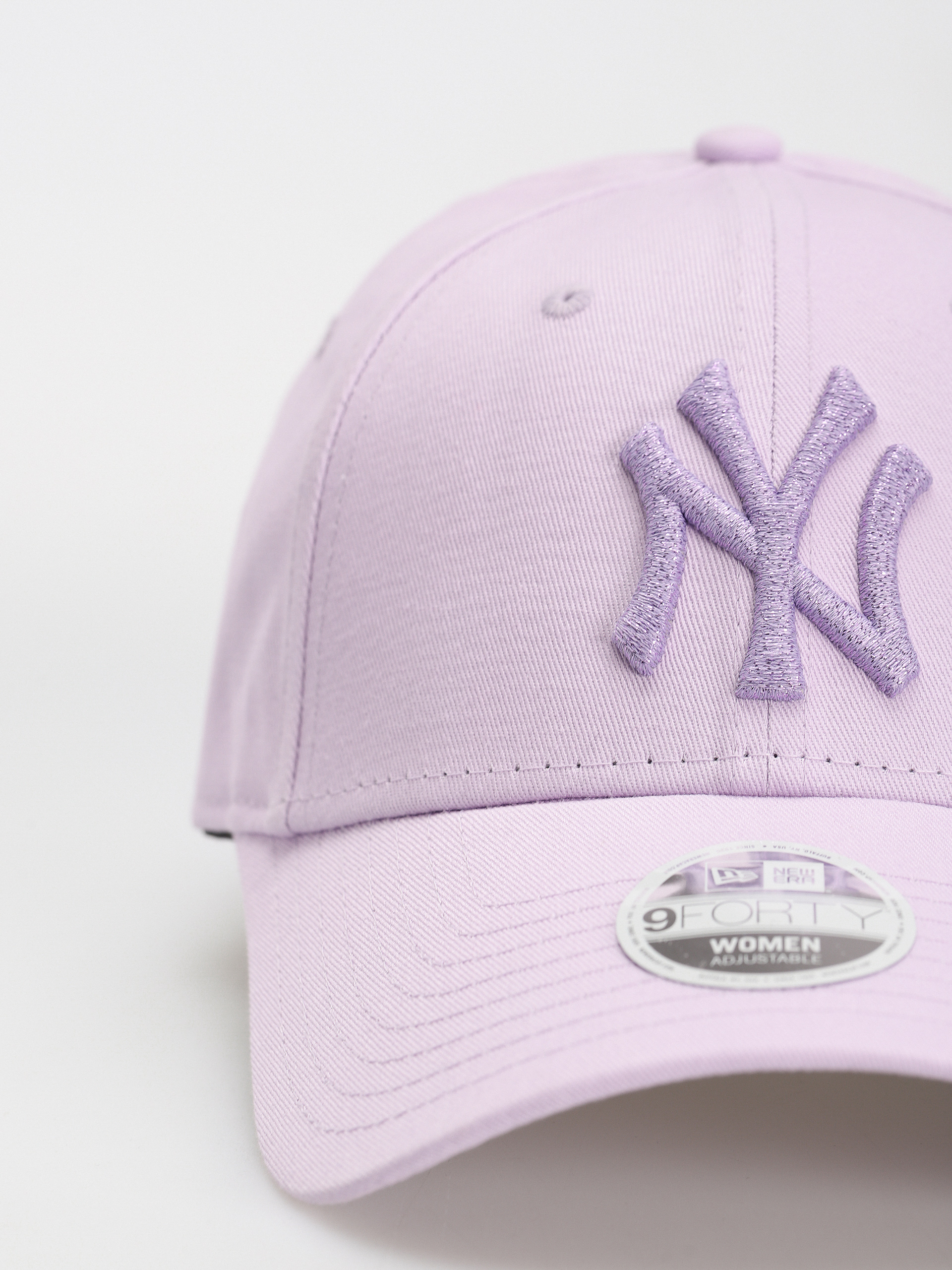 Šiltovka New Era Metallic Logo 9Forty New York Yankees Wmn (lavender)