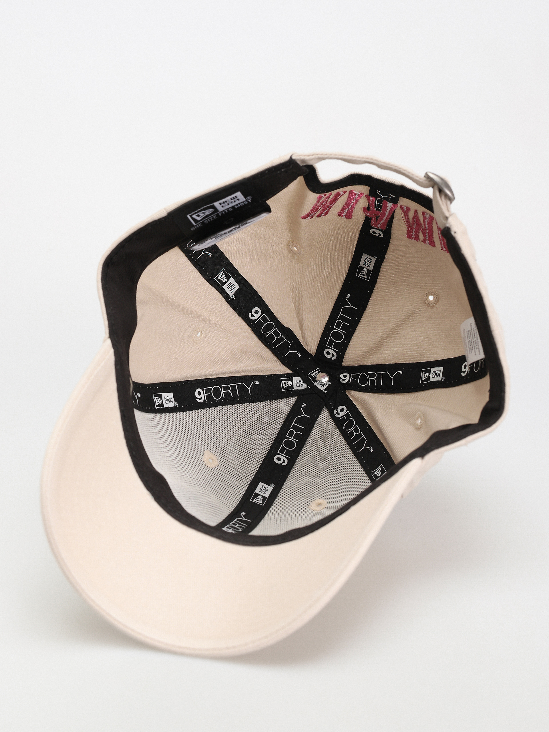 Šiltovka New Era Character 9Forty (stone)