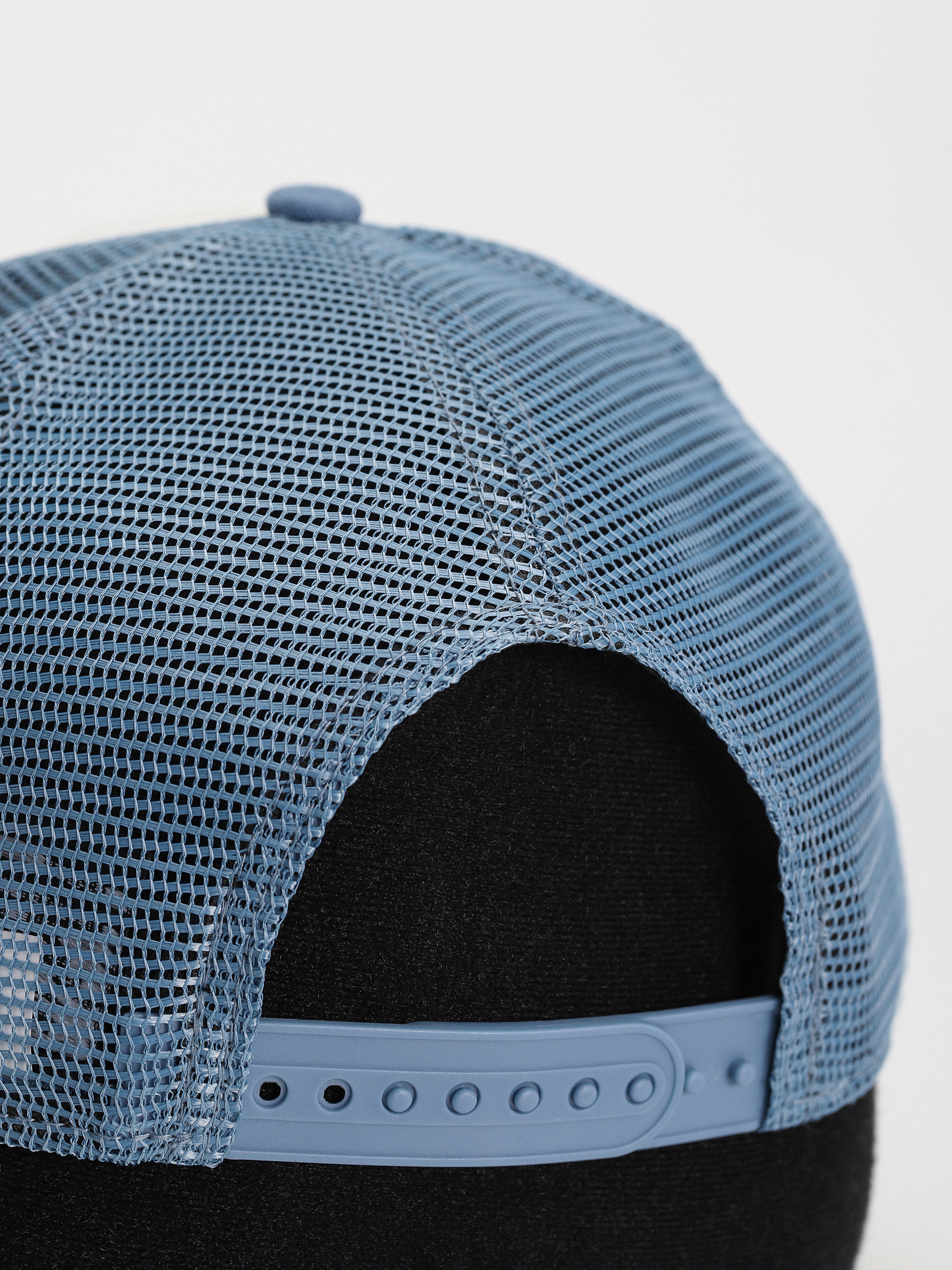 Šiltovka New Era Character Trucker Rick And Morty (blue/white)