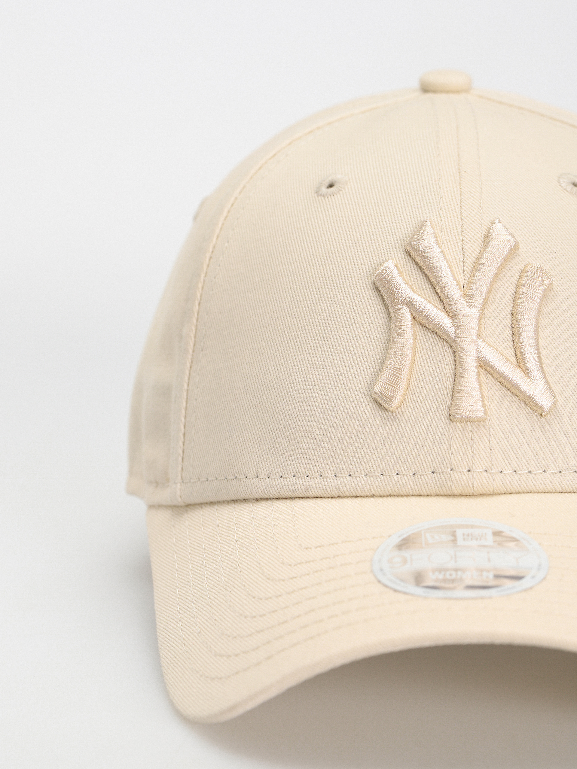 Šiltovka New Era League Essential 9Forty New York Yankees Wmn (beige)