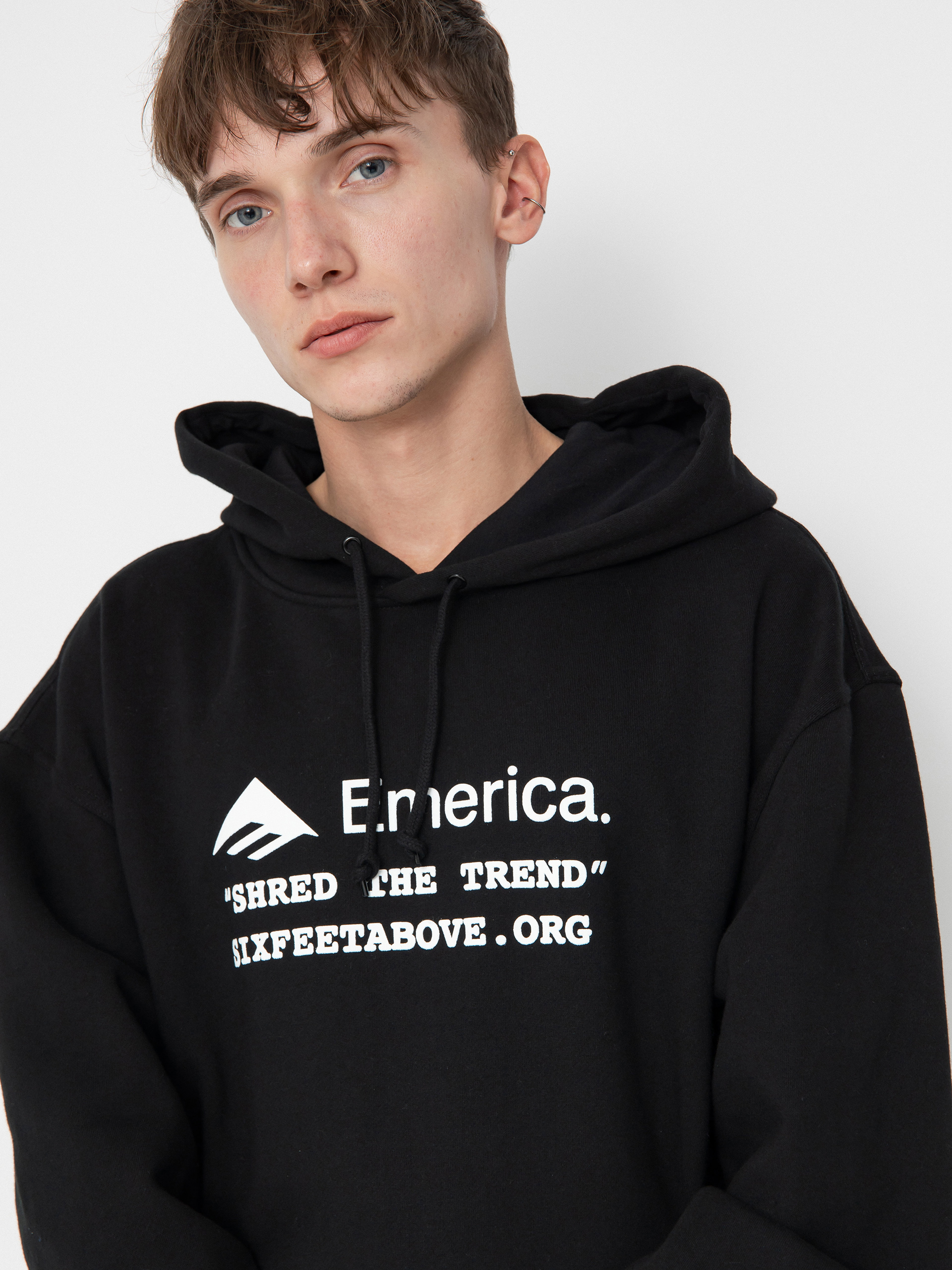 Mikina s kapucňou Emerica 6 Feet Above HD (black)
