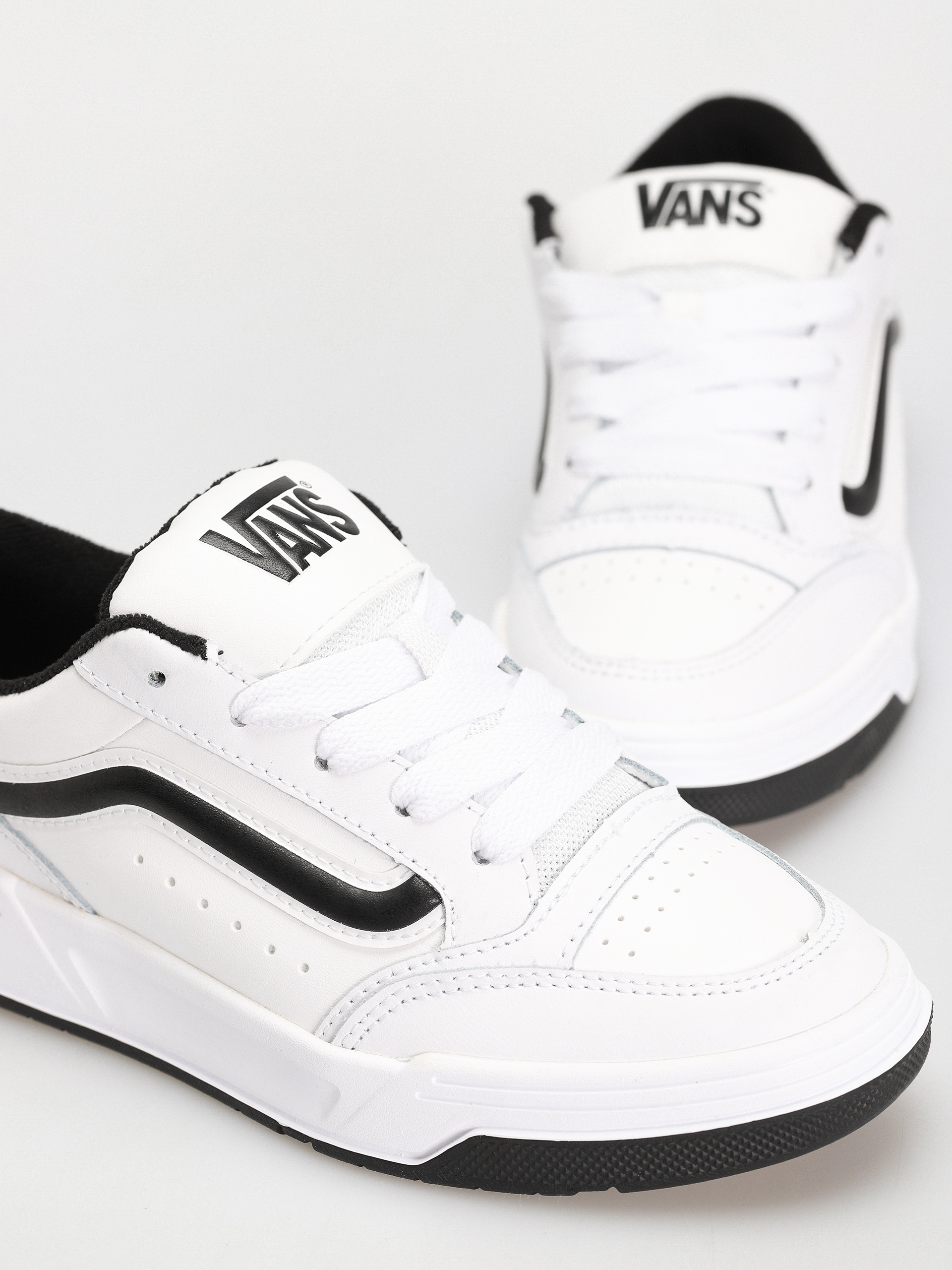 Topánky Vans Hylane (white/black)