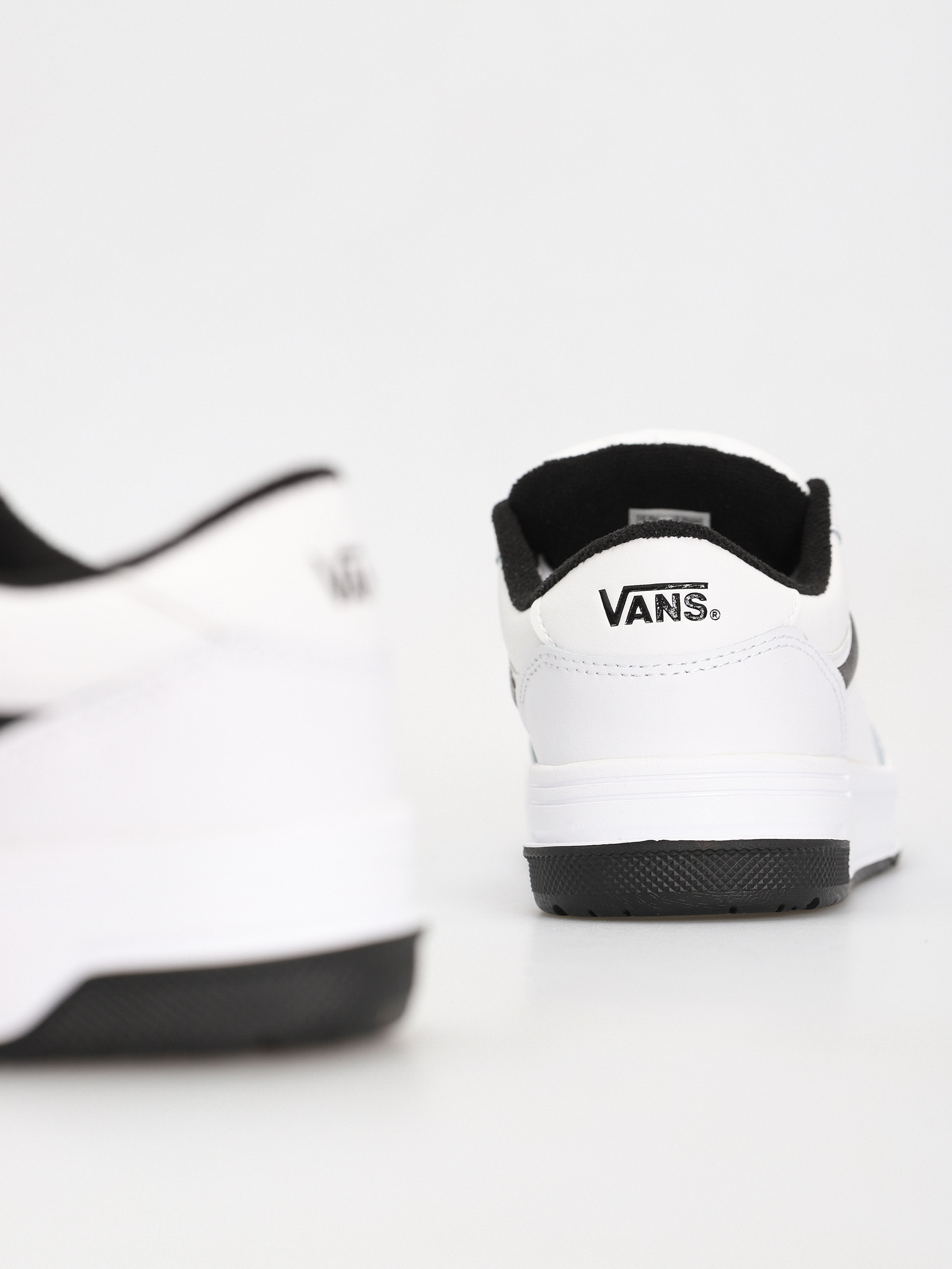 Topánky Vans Hylane (white/black)