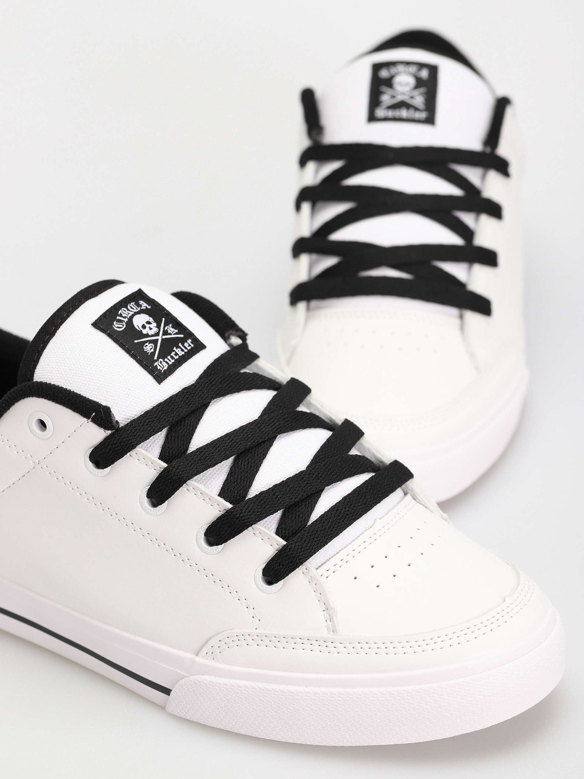 Topánky Circa Buckler Sk (white/black/pu leather/canvas)