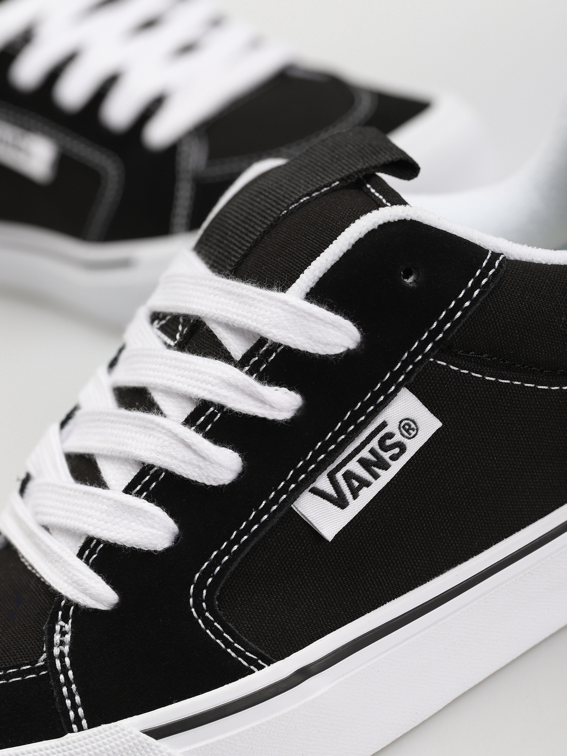Topánky Vans Chukka Push (black/white)