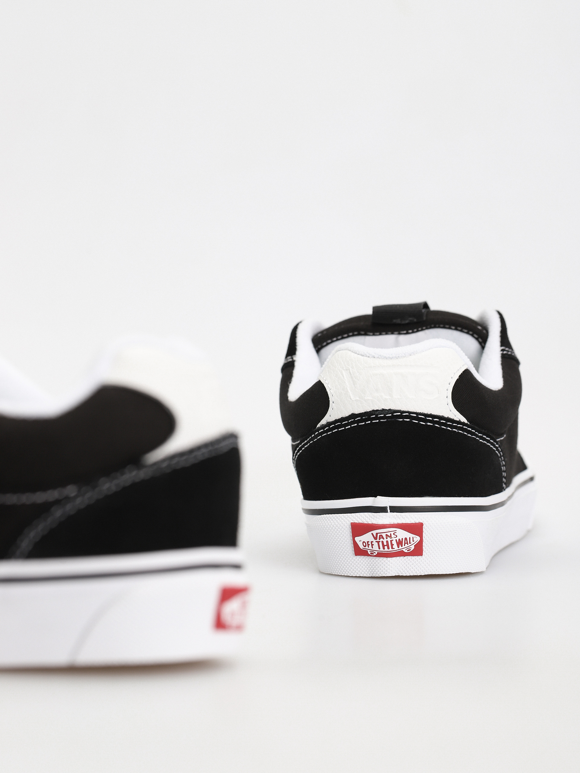 Topánky Vans Chukka Push (black/white)