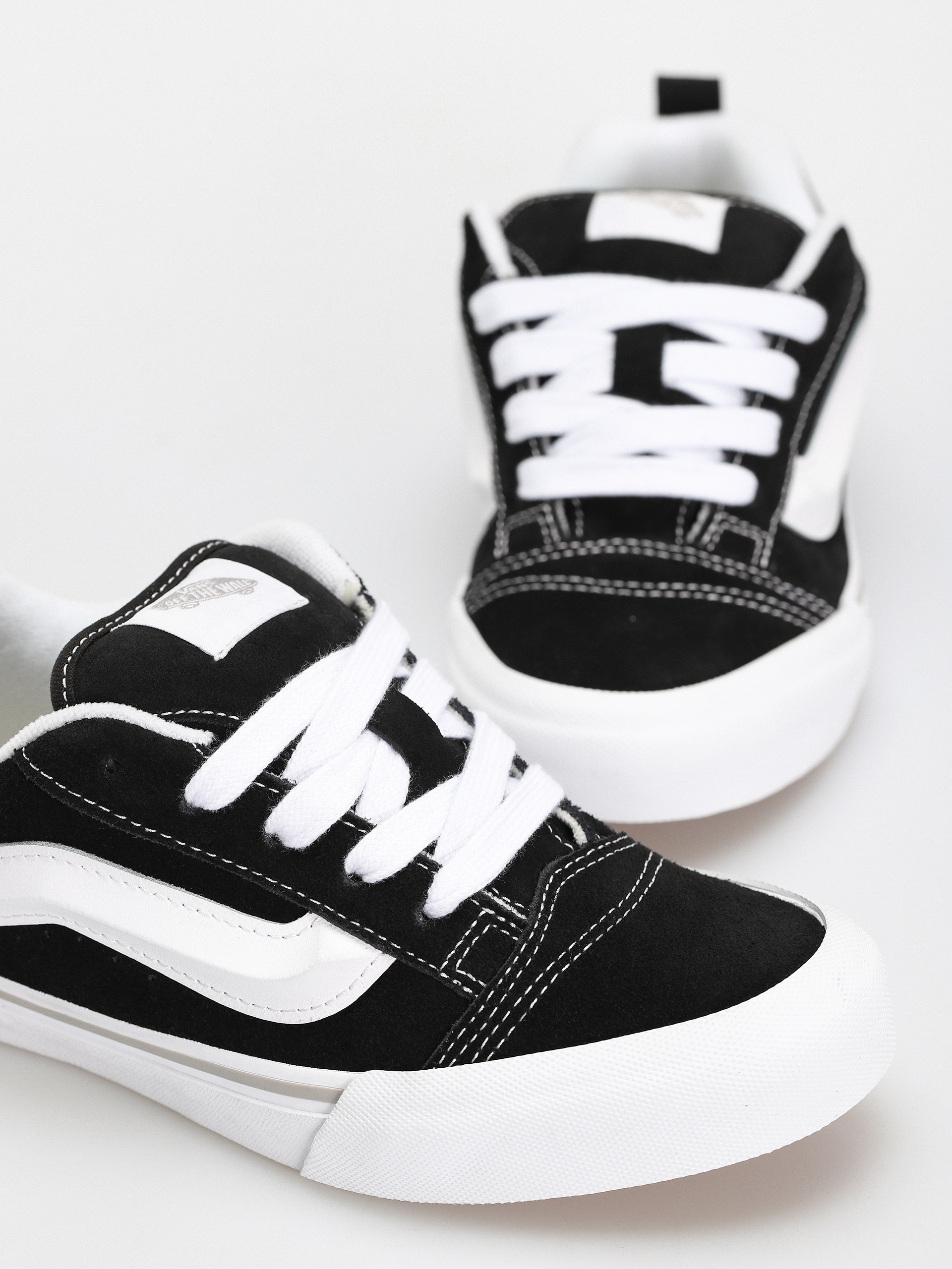 Detské topánky Vans Knu Skool JR (black/white)