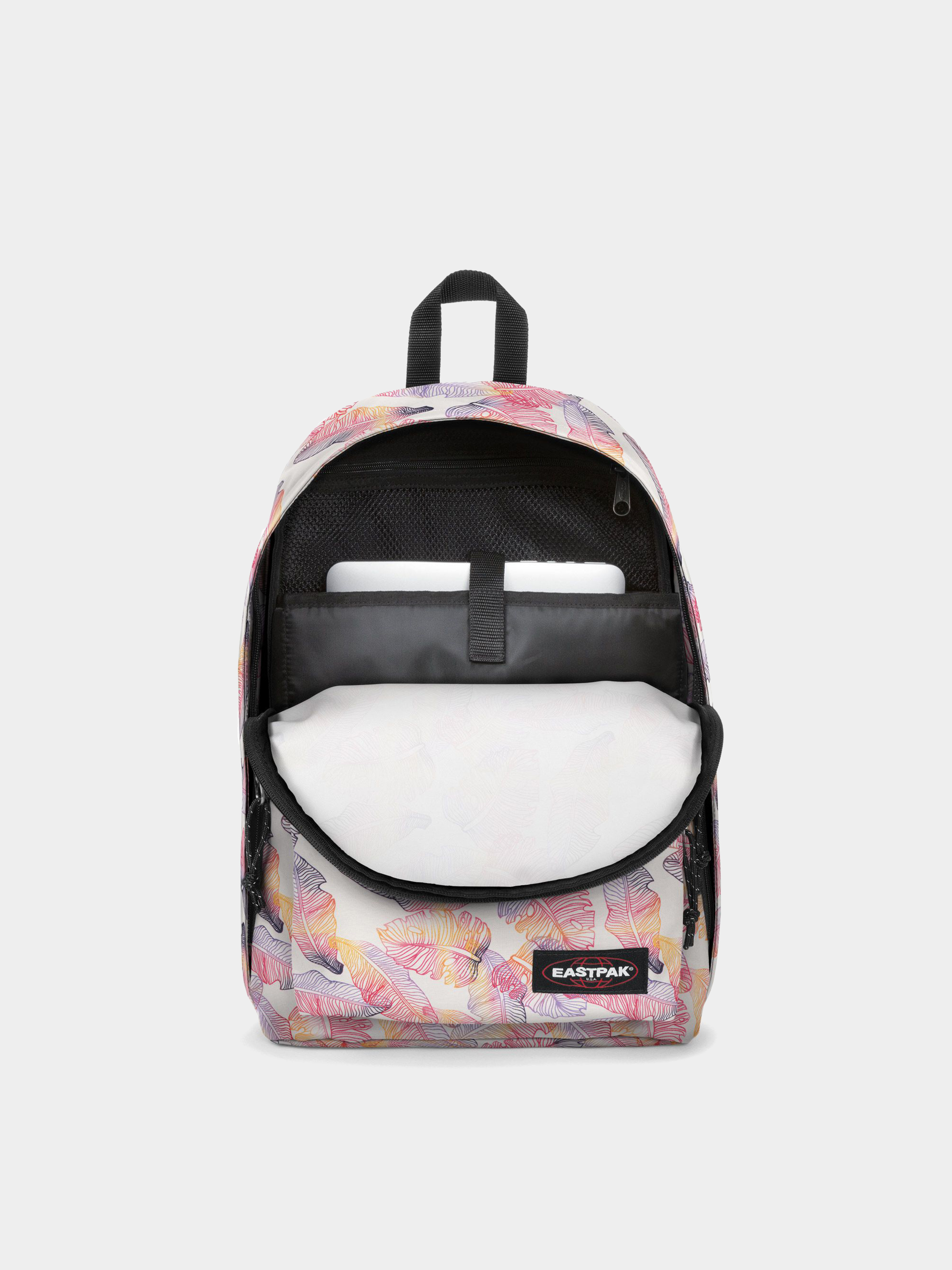 Batoh Eastpak Out Of Office (brize grade white)