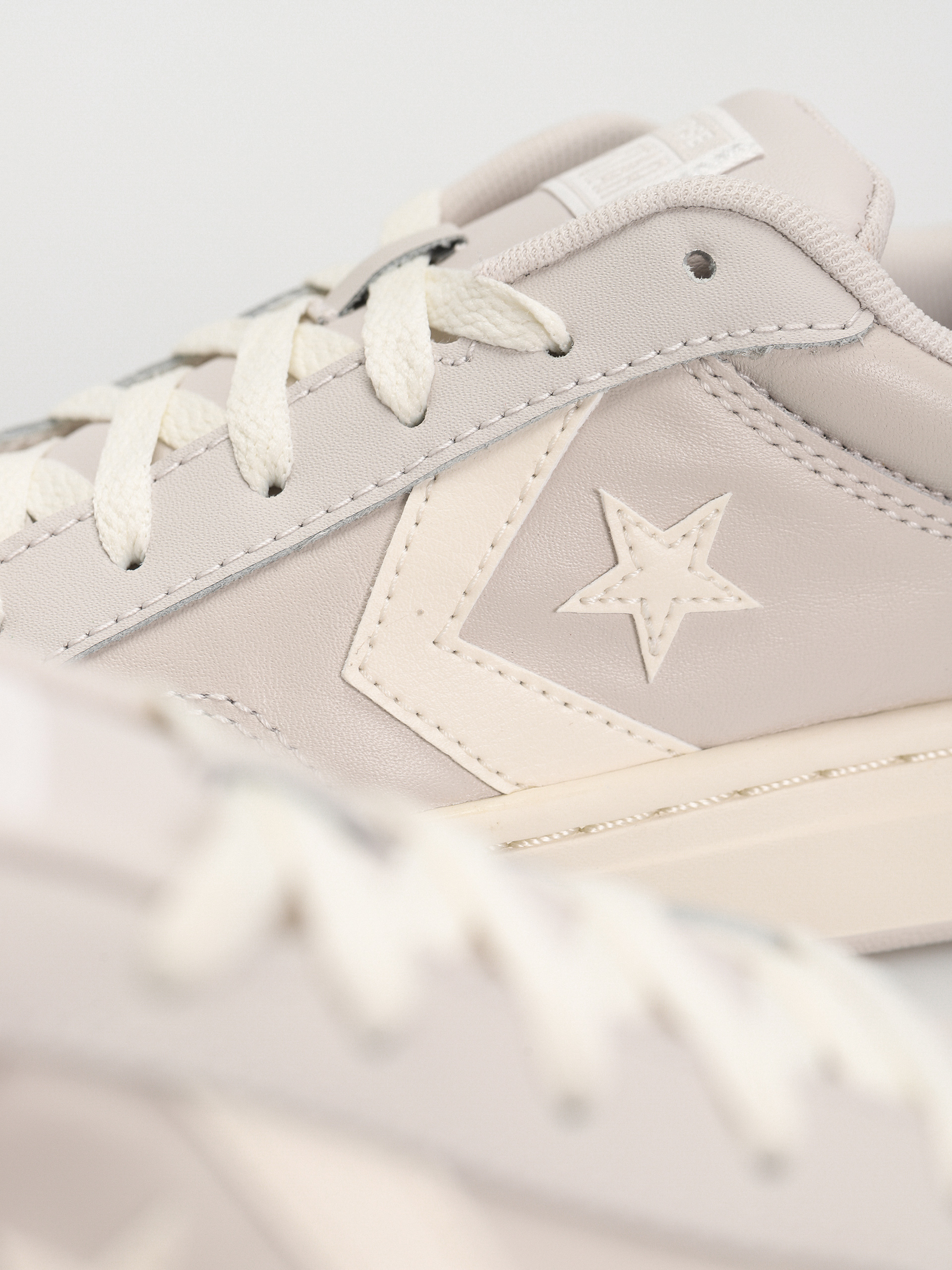 Topánky Converse Pro Blaze V2 Ox (stone/brown)