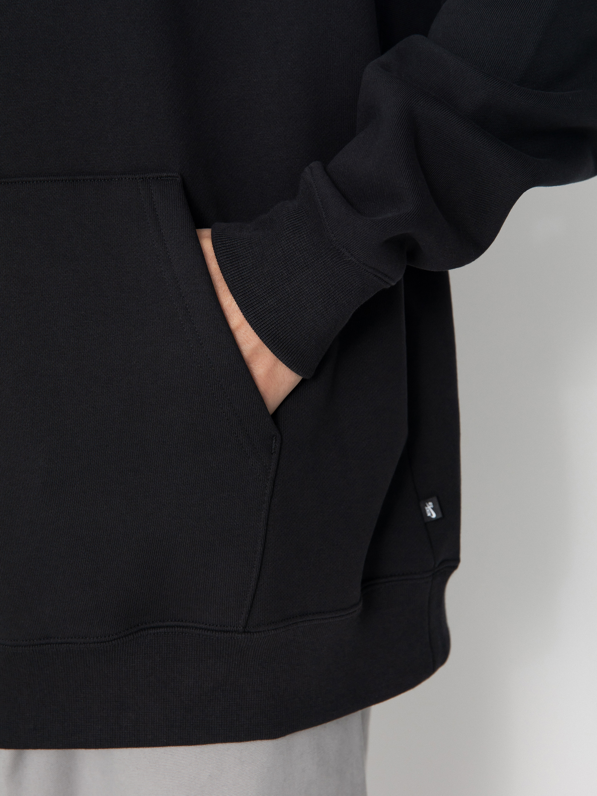 Mikina s kapucňou Nike SB Essential Lbr HD (black/white)