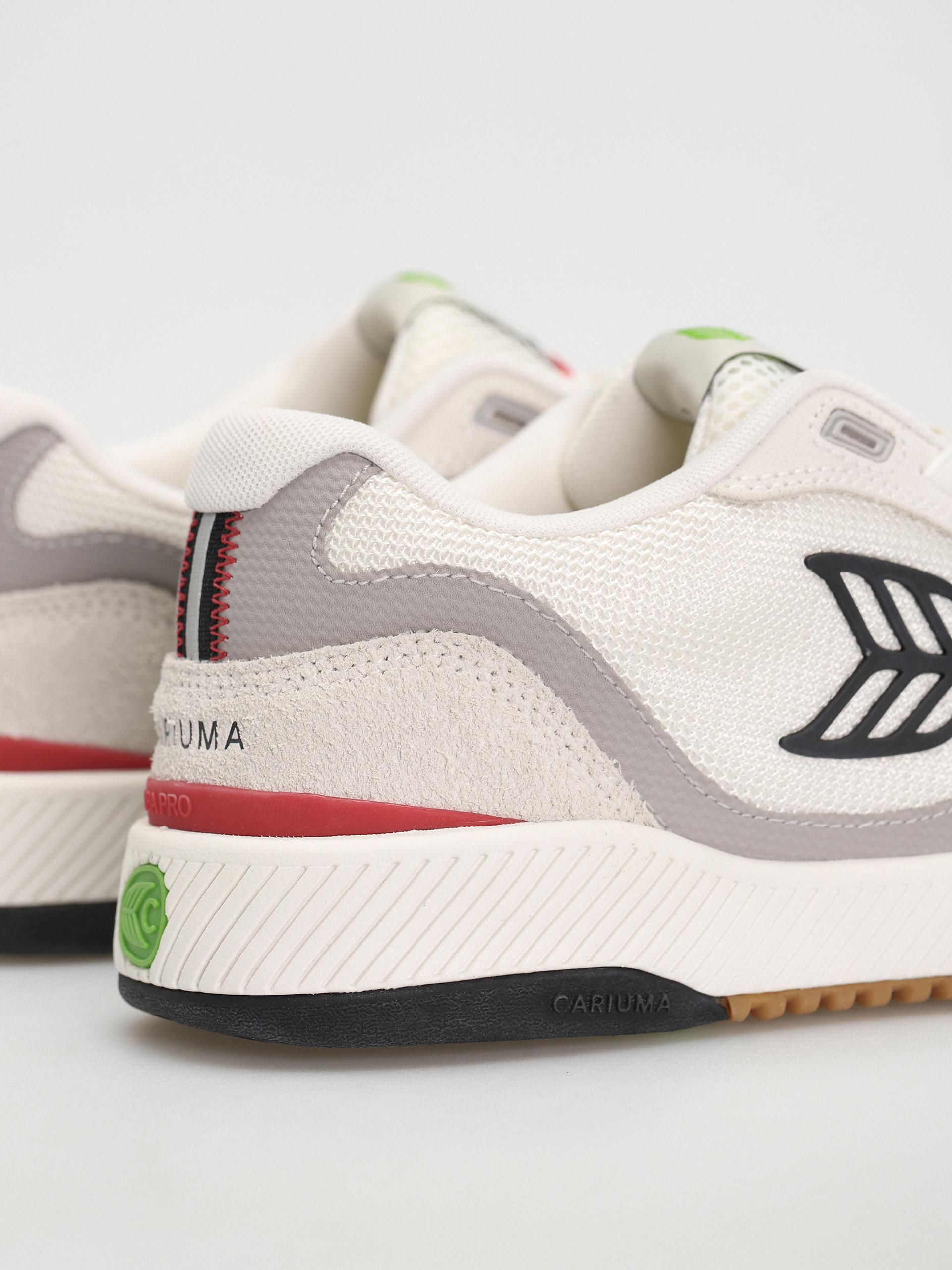 Topánky Cariuma UBA PRO (smoke white/red & black)