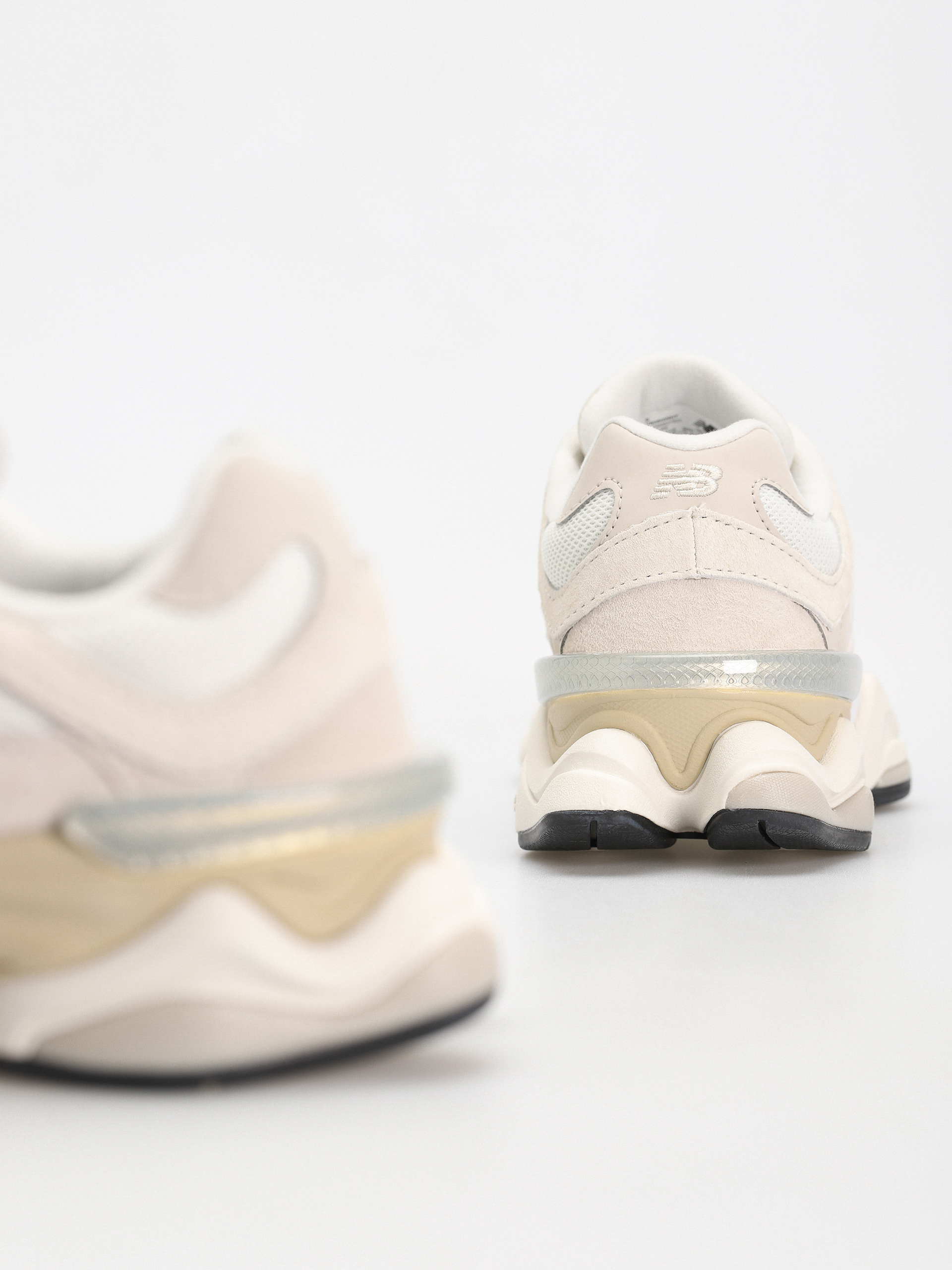 Topánky New Balance 9060 (sea salt moonbeam)