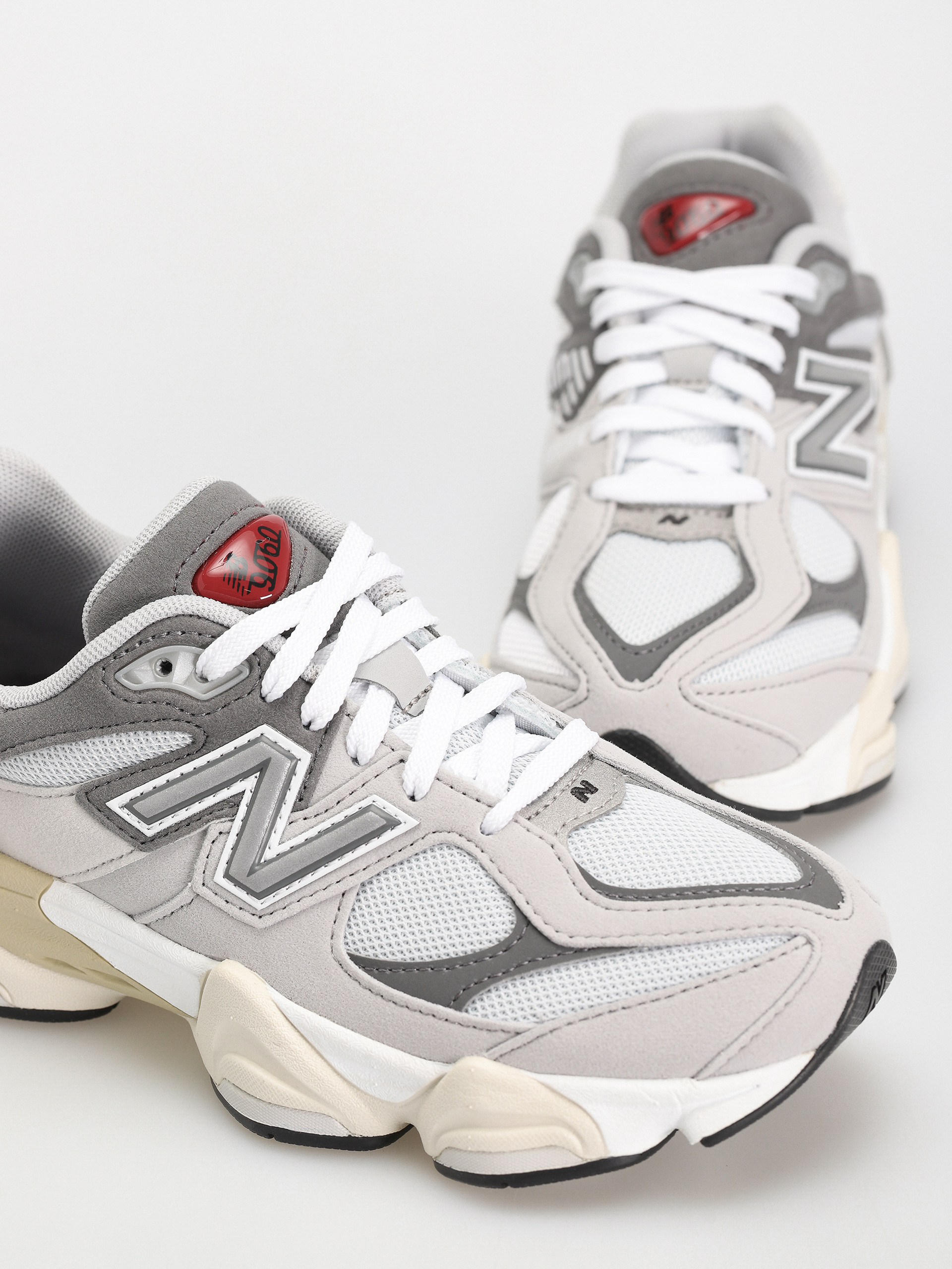 Topánky New Balance 9060 JR (raincloud)