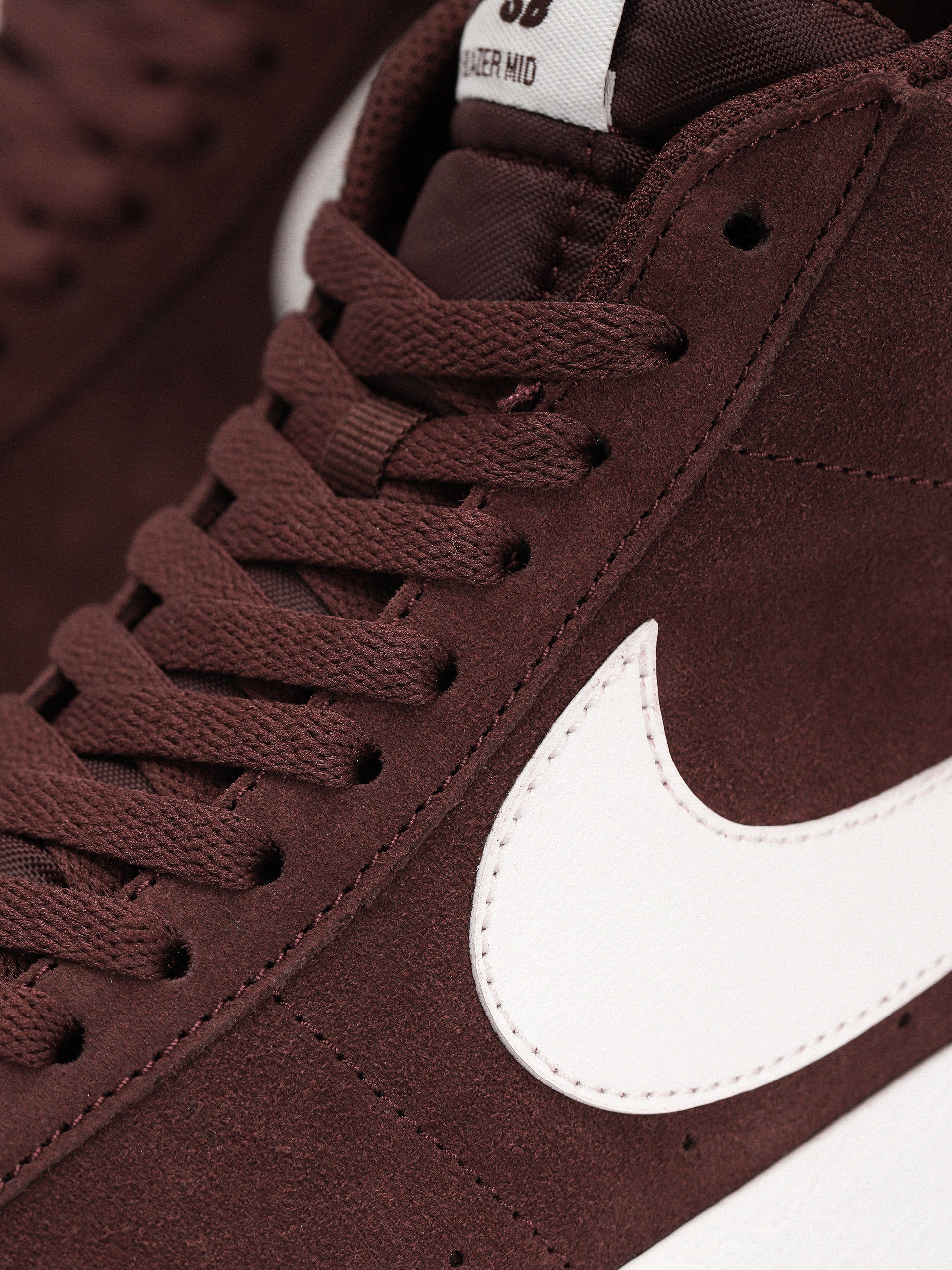 Topánky Nike SB Zoom Blazer Mid (burgundy crush/summit white)