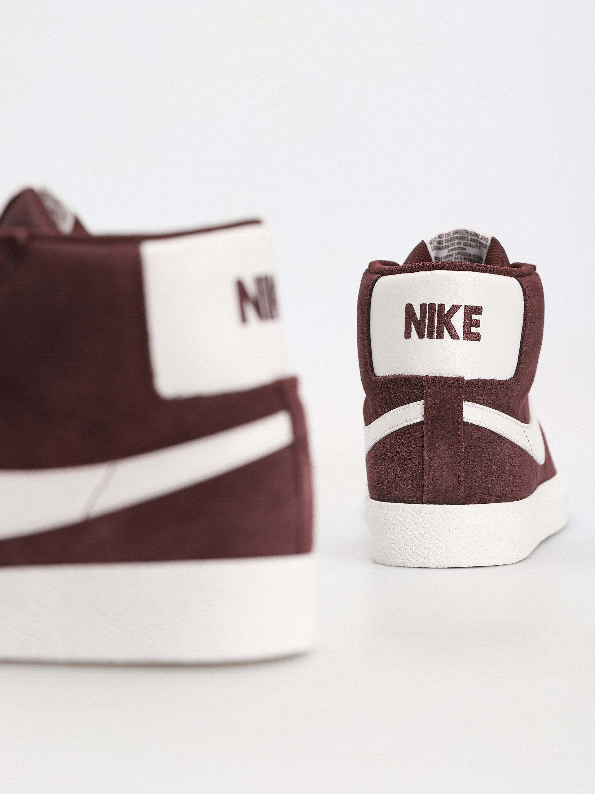 Topánky Nike SB Zoom Blazer Mid (burgundy crush/summit white)