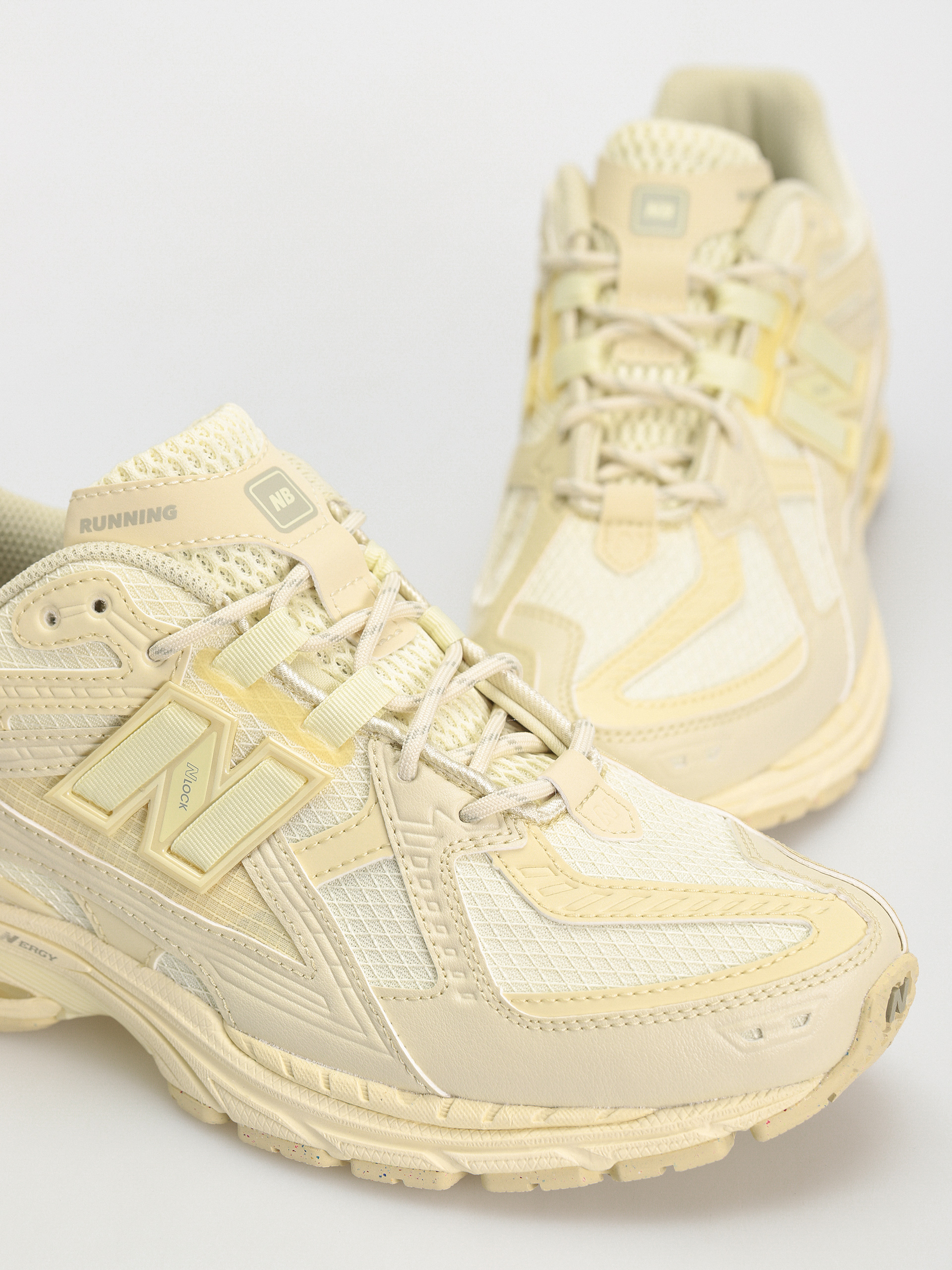 Topánky New Balance 1906 (beige)