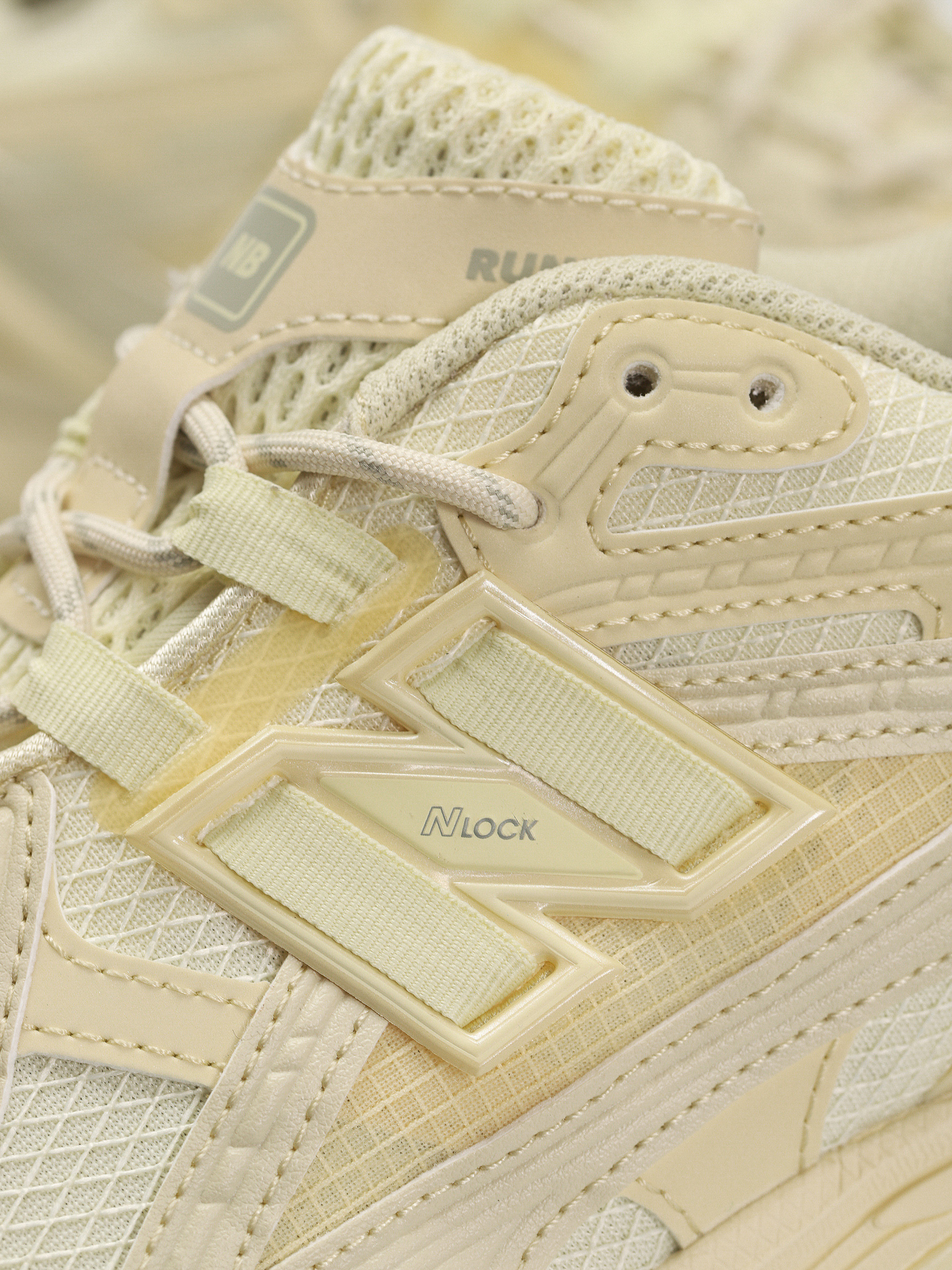 Topánky New Balance 1906 (beige)