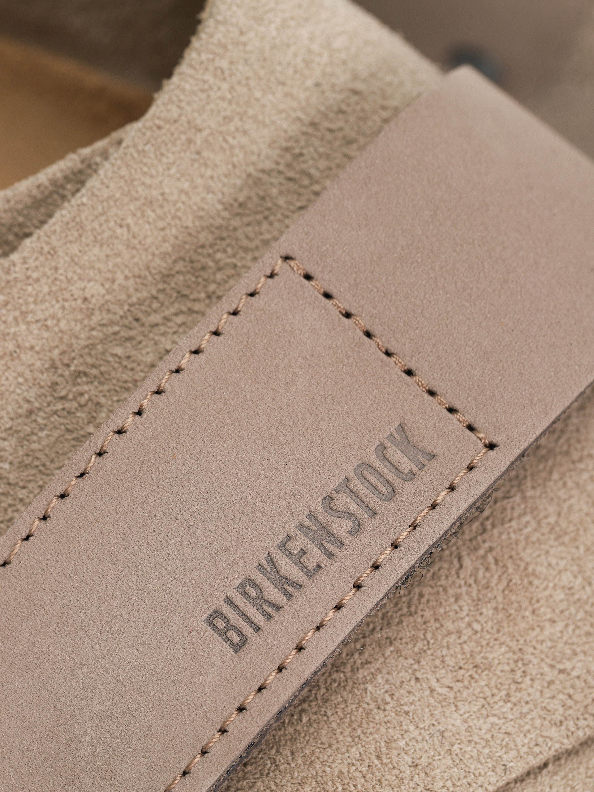 Šľapky Birkenstock Kyoto Nubuck Suede Leather Narrow Wmn (taupe)