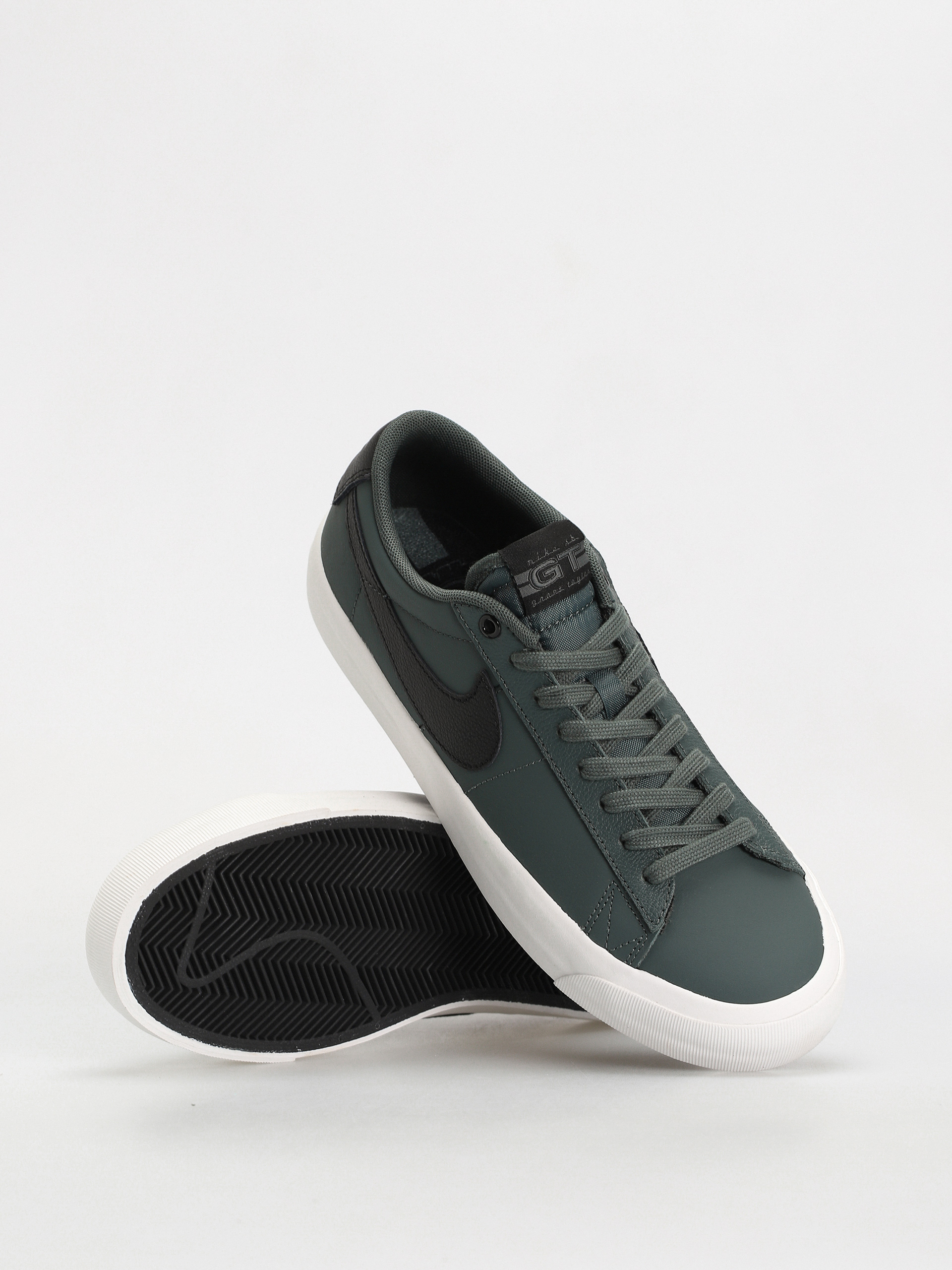 Topánky Nike SB Blazer Low Pro Gt (vintage green/black vintage green)