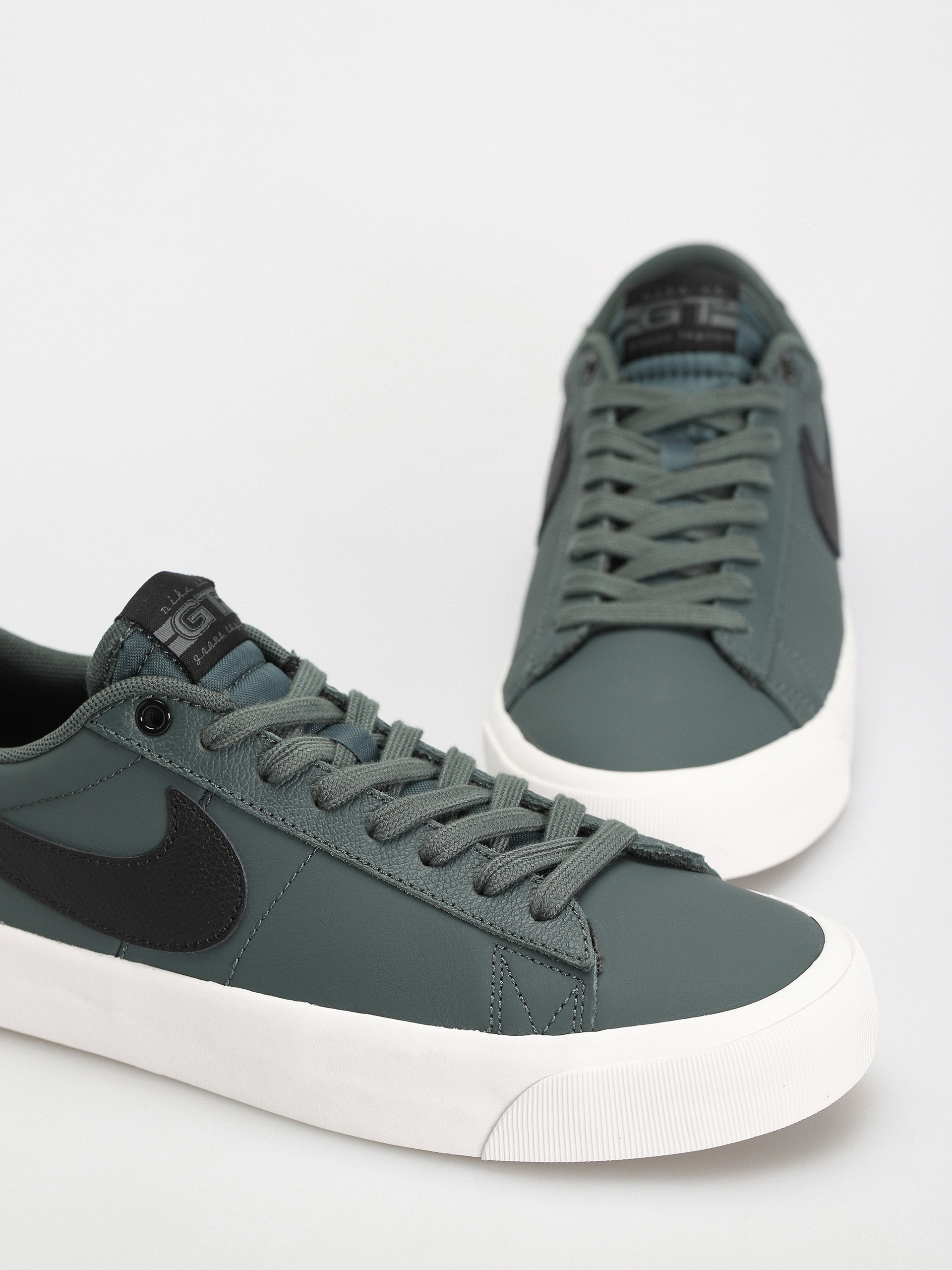 Topánky Nike SB Blazer Low Pro Gt (vintage green/black vintage green)
